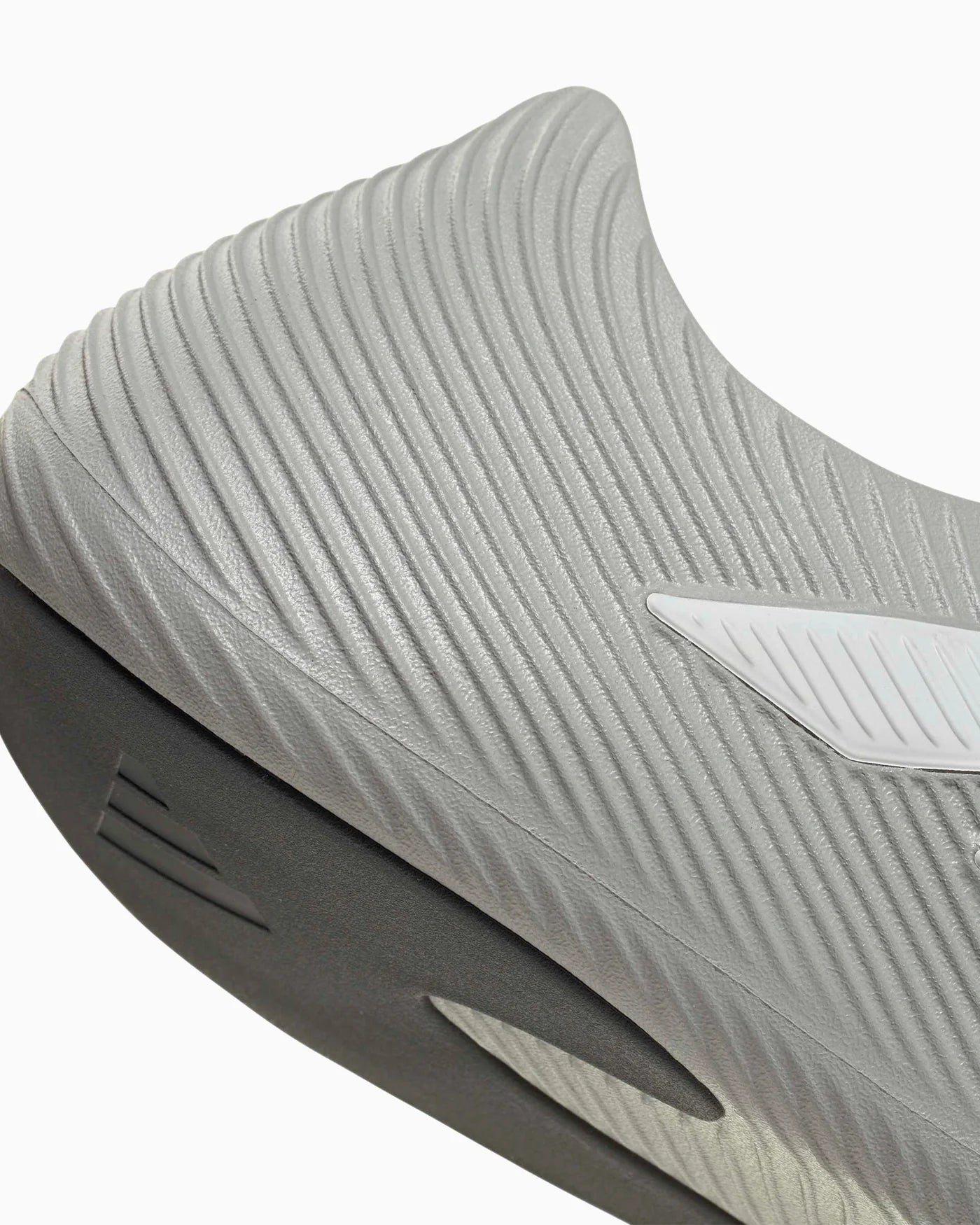 adidas Adistar Control 3 Nero Argento Metallizzato