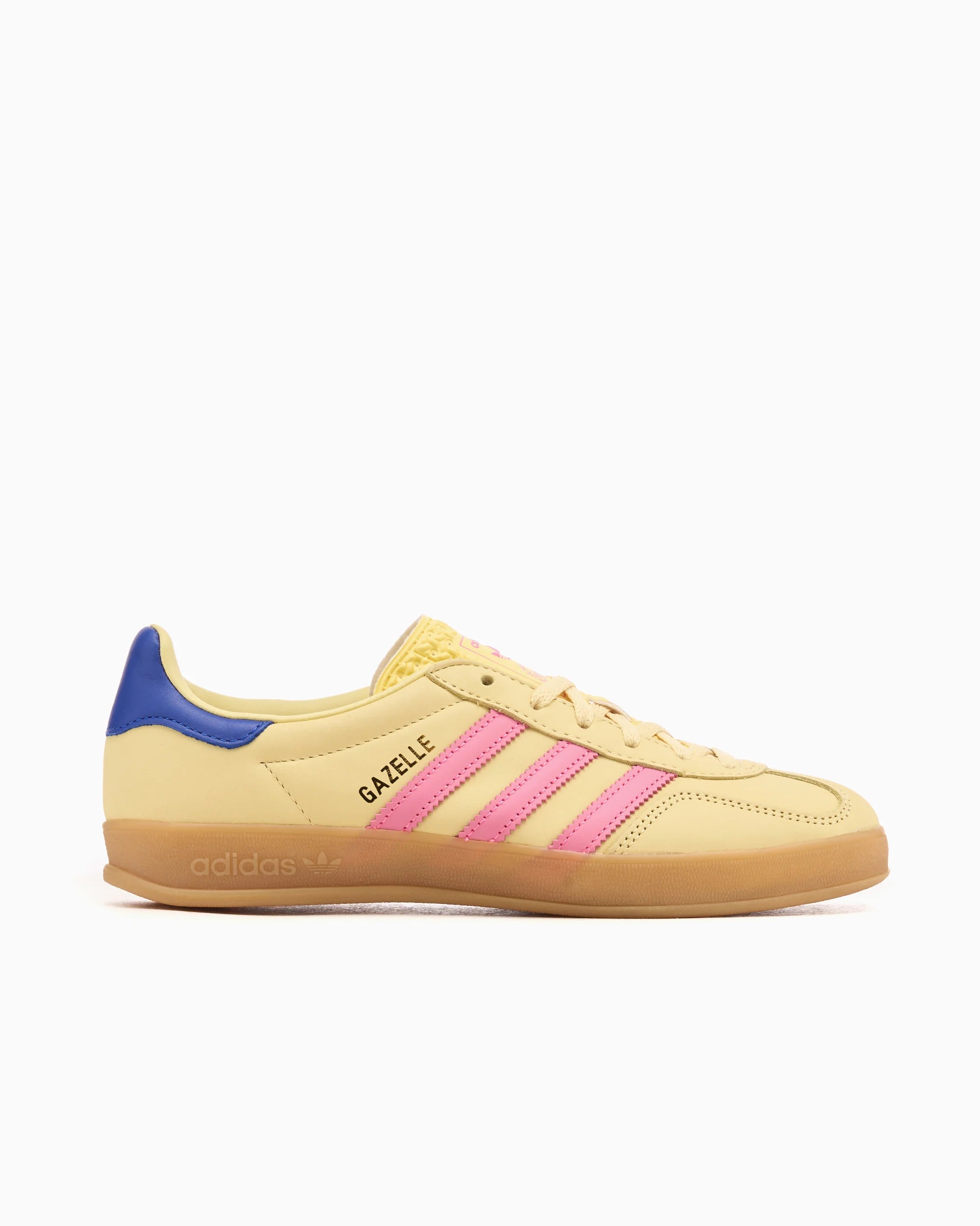adidas Originals Gazelle Indoor para mujer, color amarillo polvo/rosa lúcido/azul royal