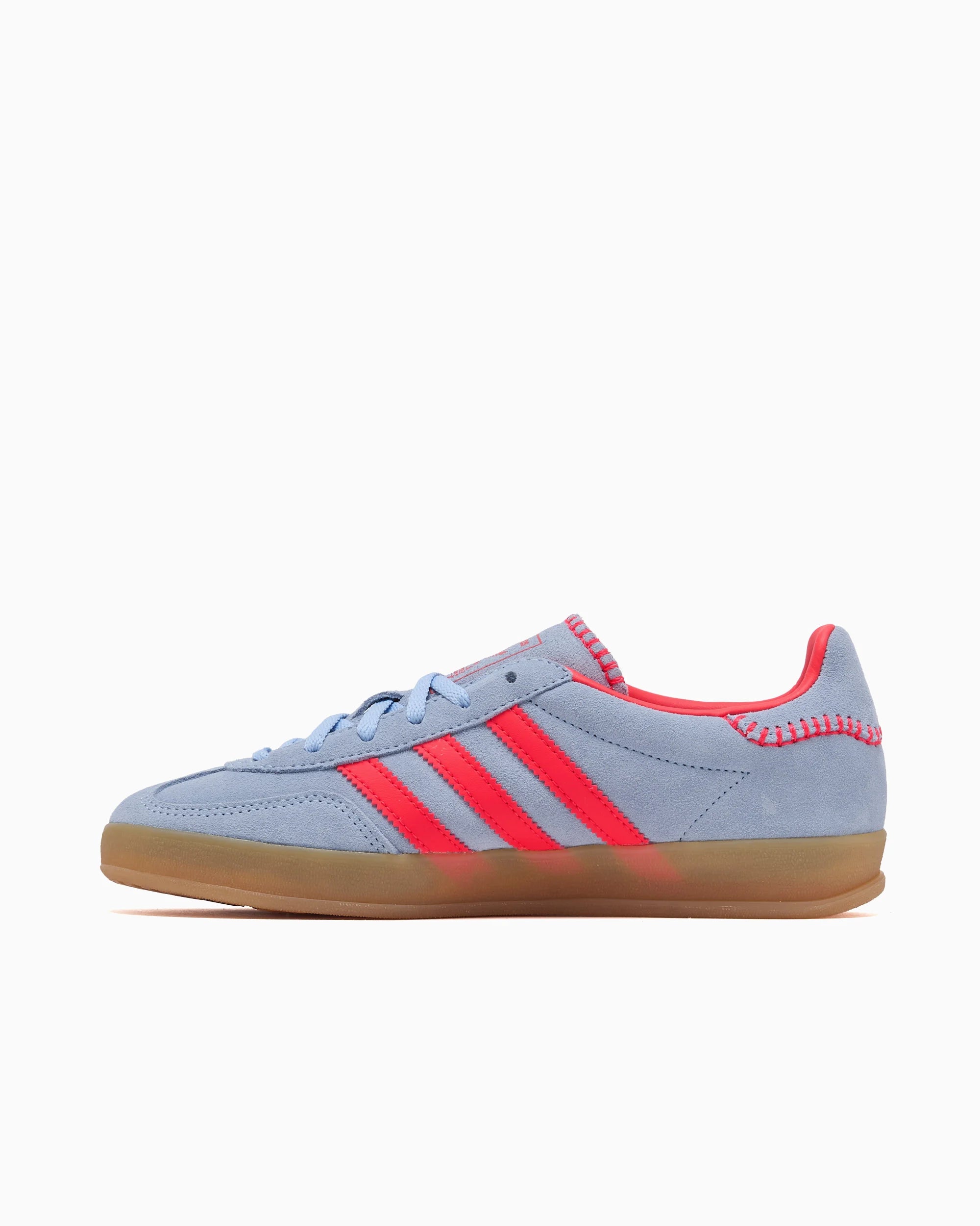 adidas Originals Gazelle Indoor para mujer Lucid Red Clear Sky