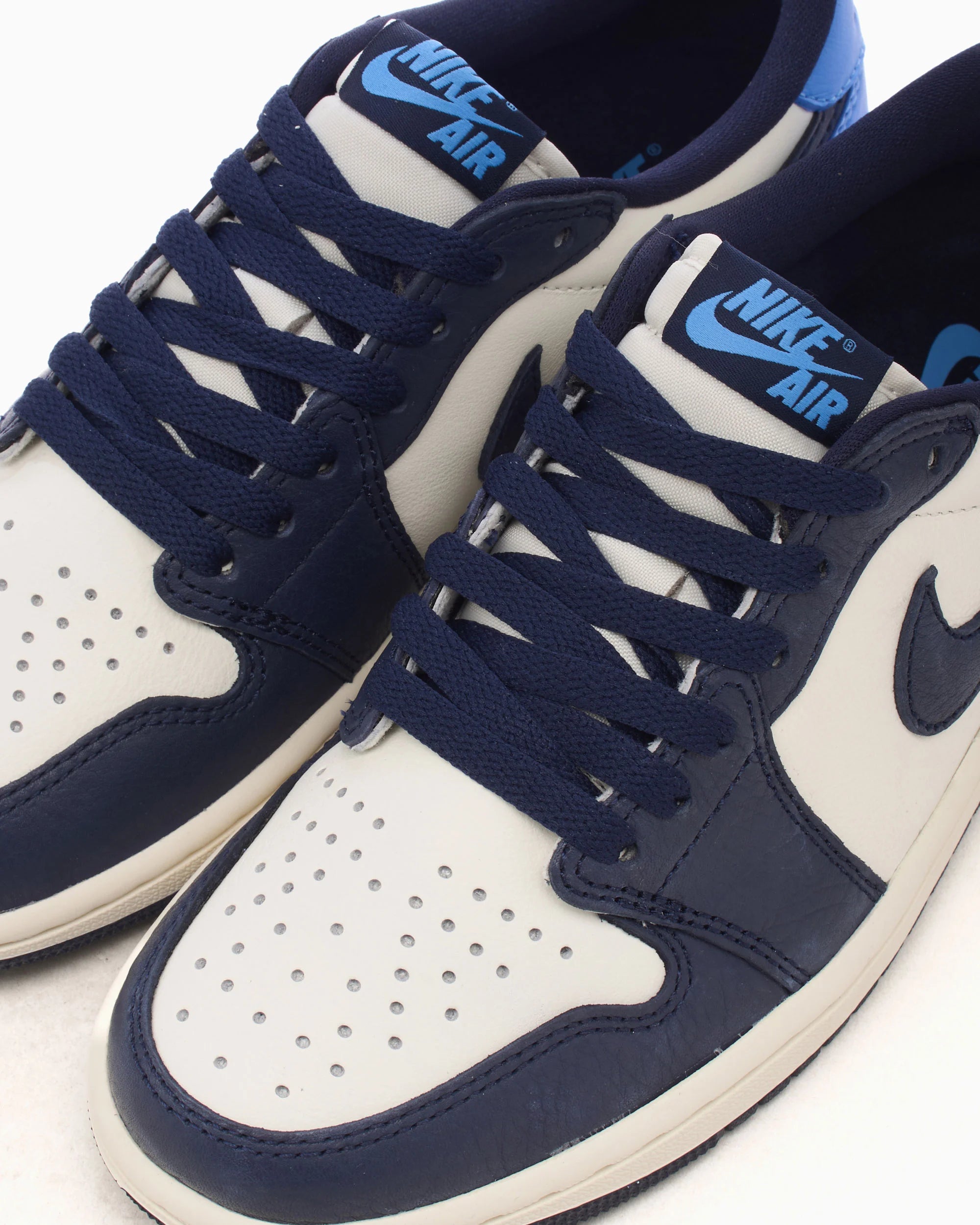 Air Jordan 1 Low Retro Low OG "Obsidian"