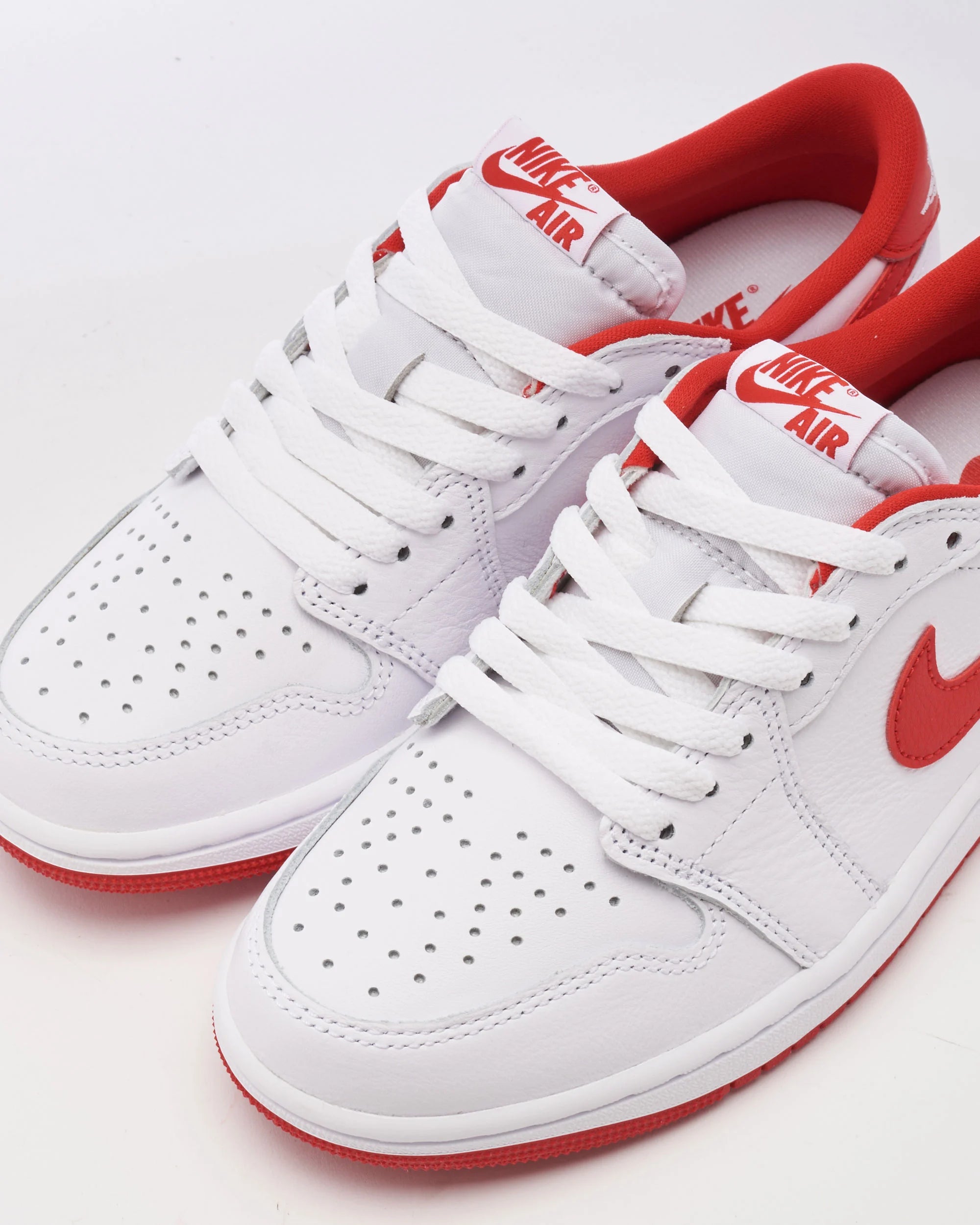 Air Jordan 1 Retro Low OG "University Red"