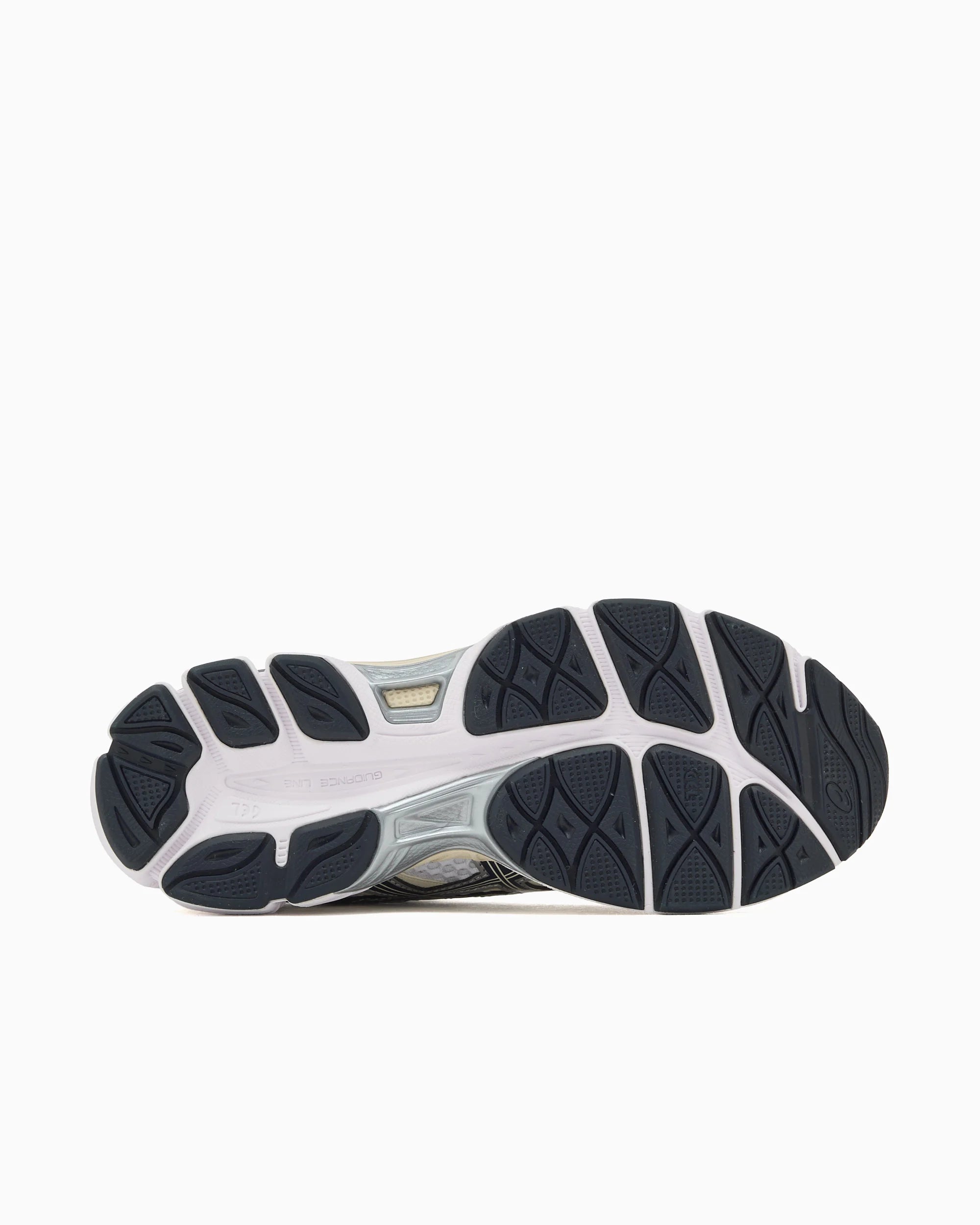 ASICS Gel-Cumulus™ 16 White Midnight