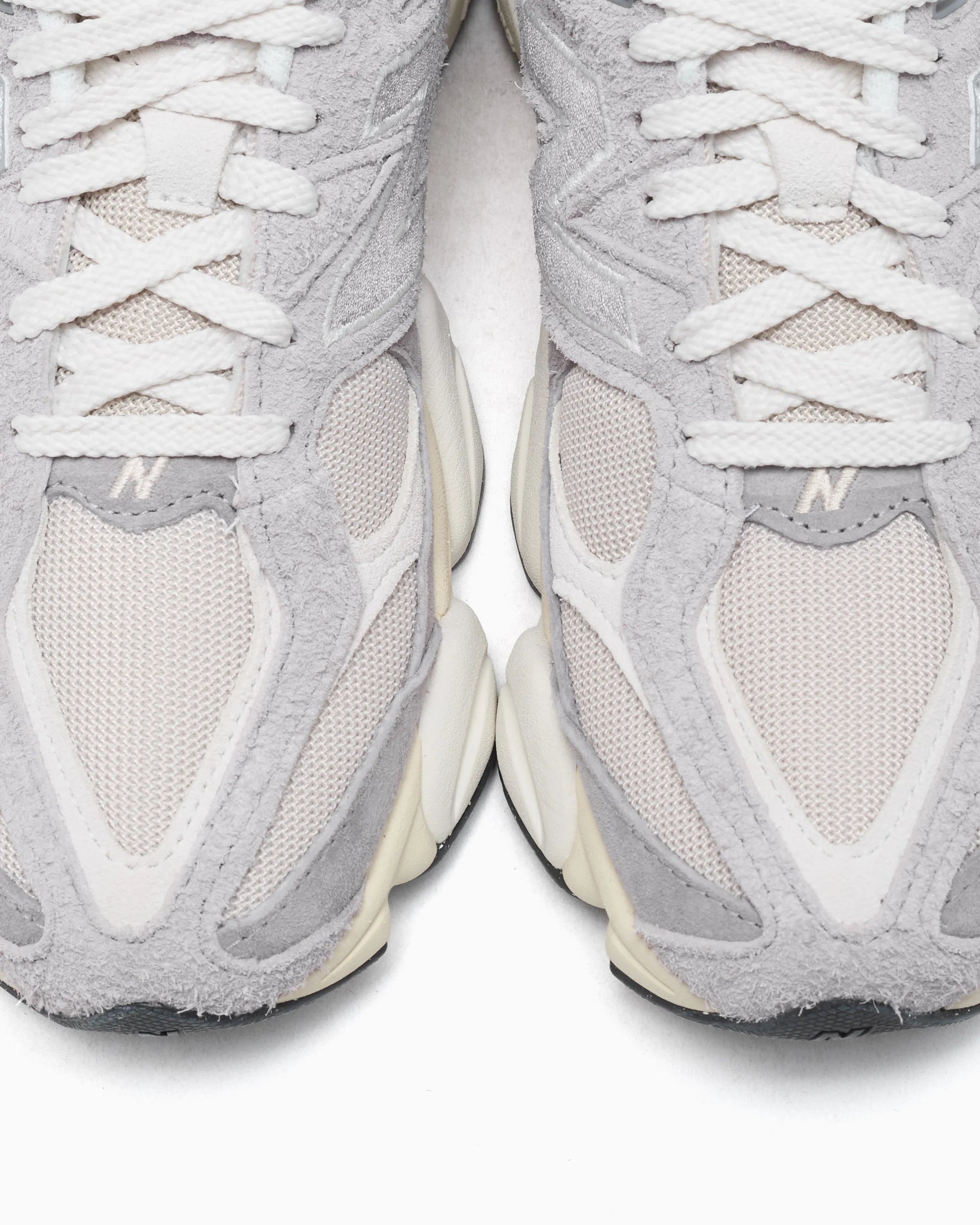 New Balance U9060 Truffle Salt Timber Wolf