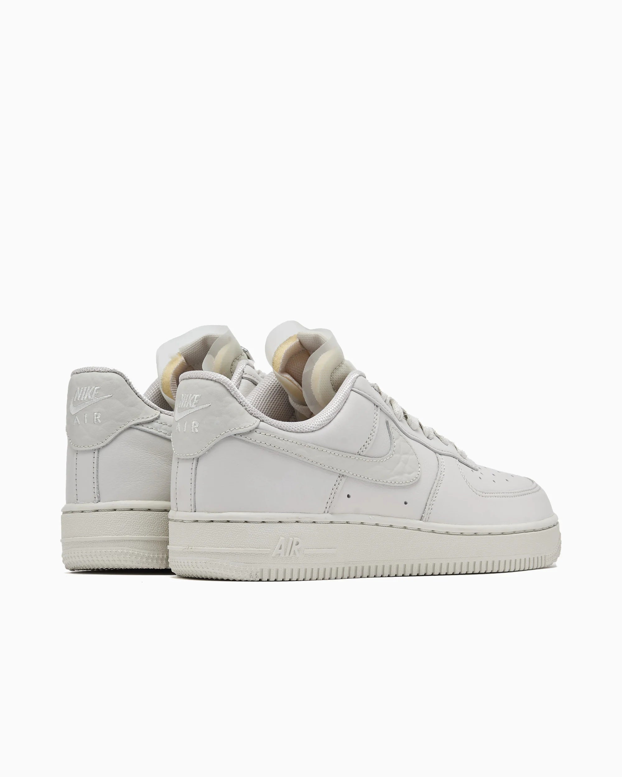 Nike Women's Air Force 1 Low Premium