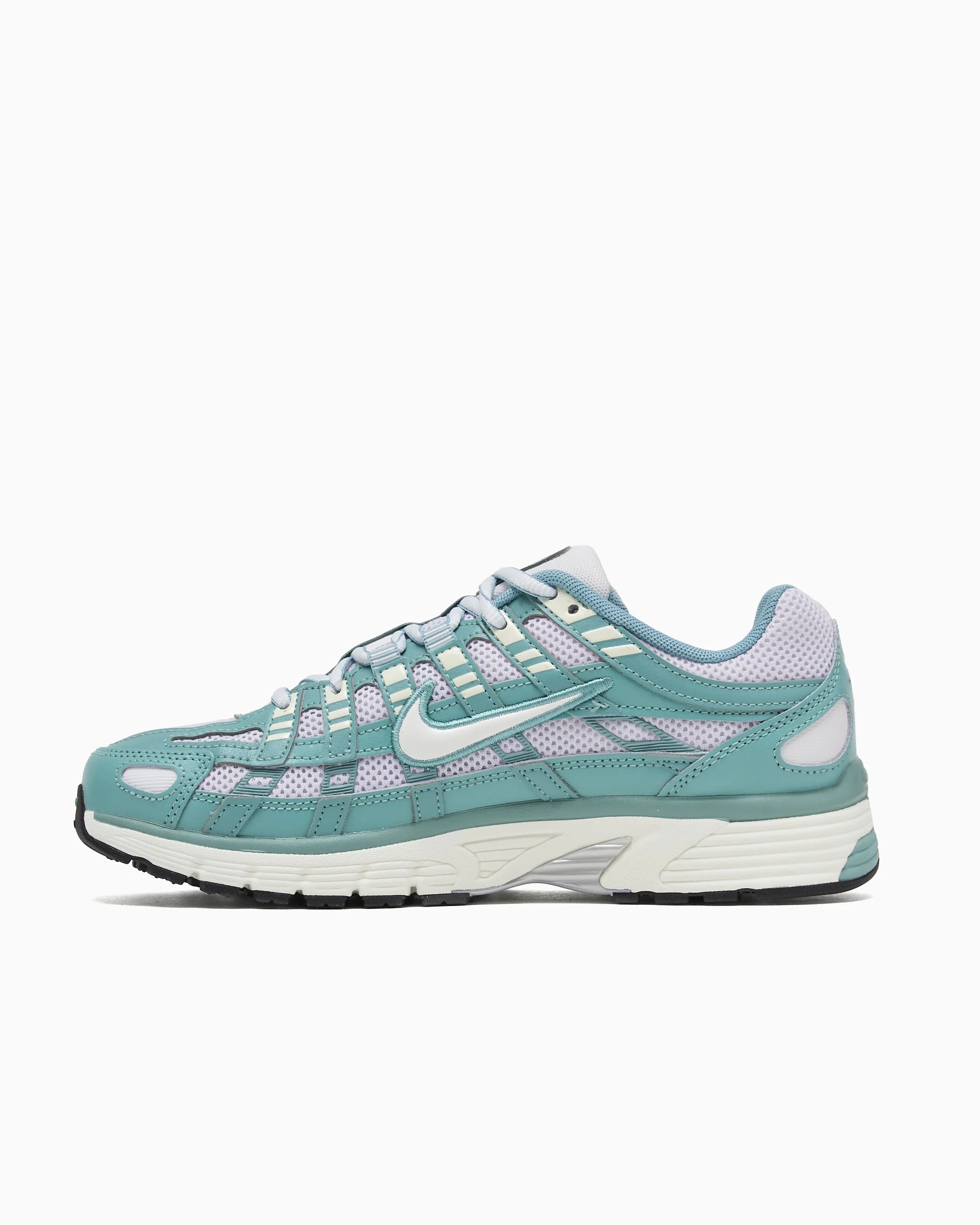 Nike P-6000 Cannon Pearl Platinum da donna
