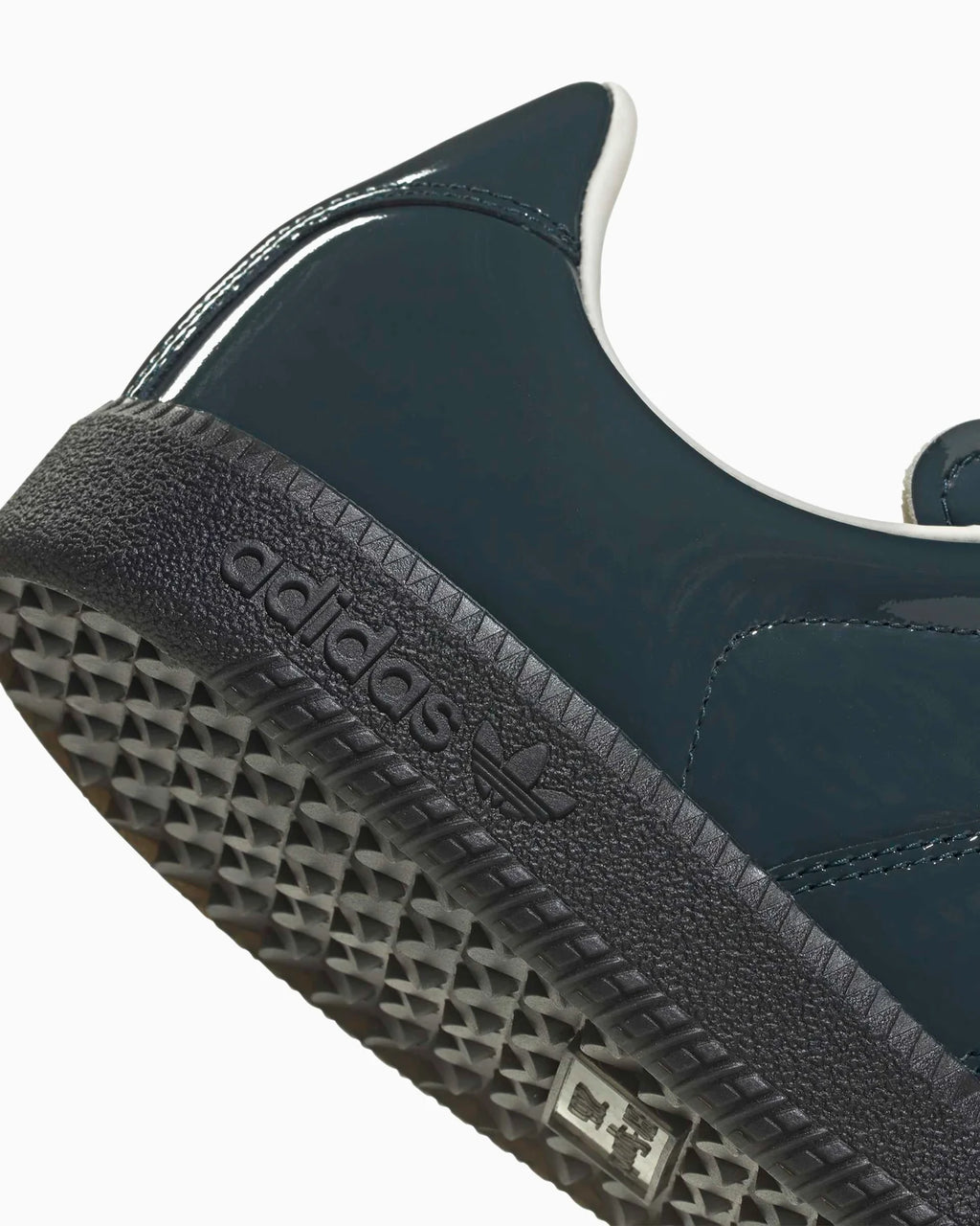 adidas BW Army Dark Green Carbon