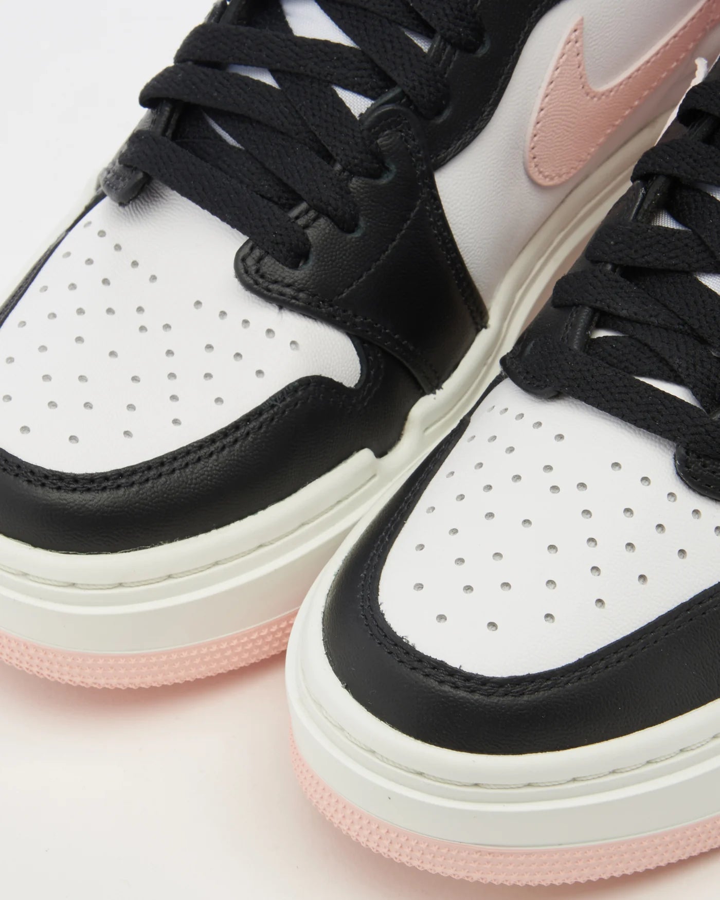 Jordan 1 Elevate High Black Atmosphere
