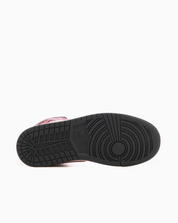 Jordan 1 Mid Gym Red Off Noir (Women's)