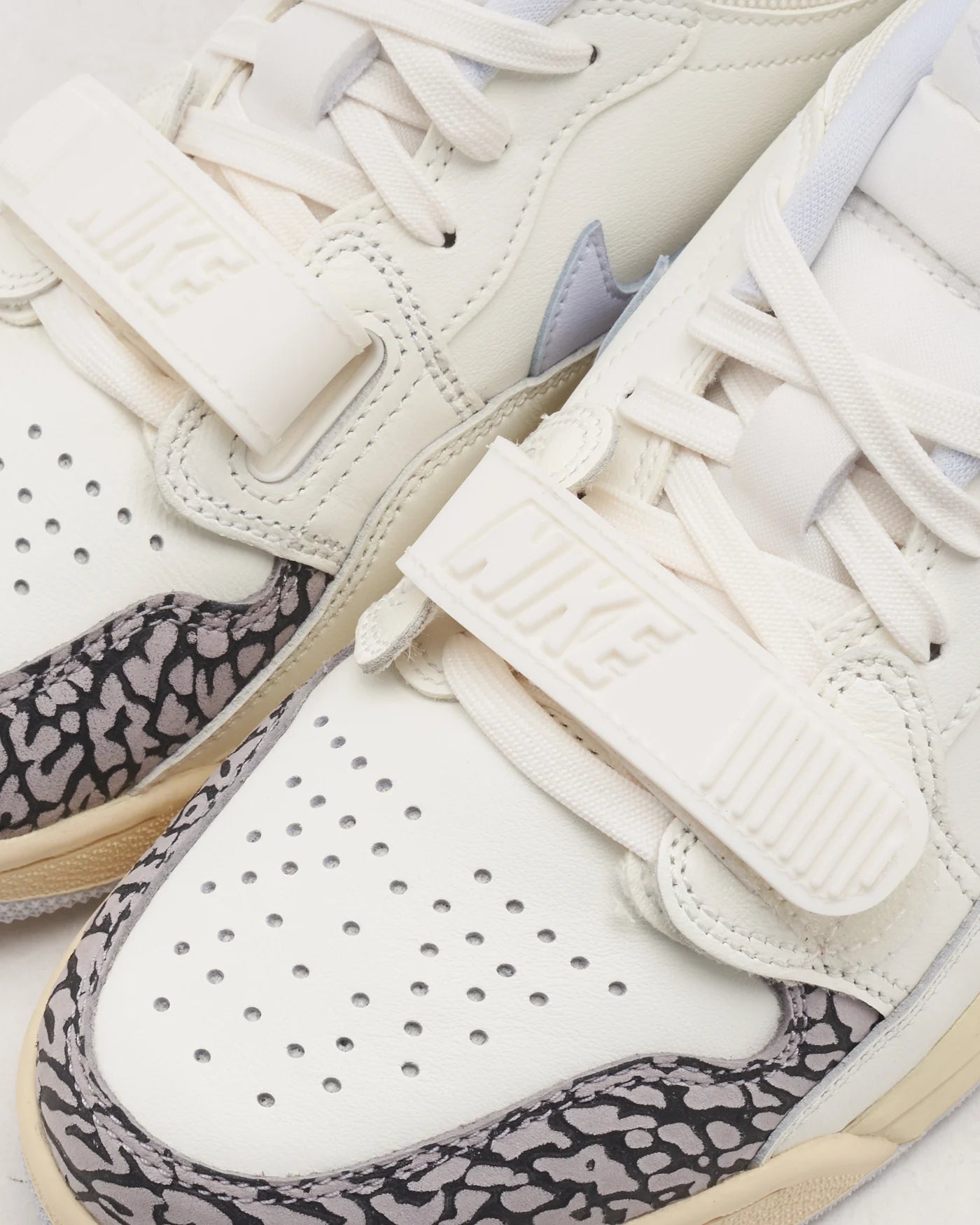 Jordan Legacy 312 Low Sail Cement Grey Black Football Grey