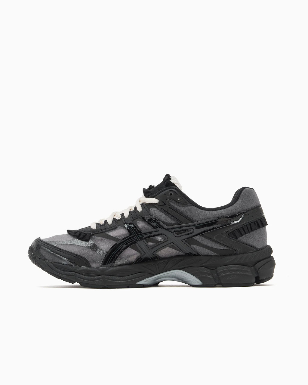 ASICS Gel Cumulus 16 Griff Black White