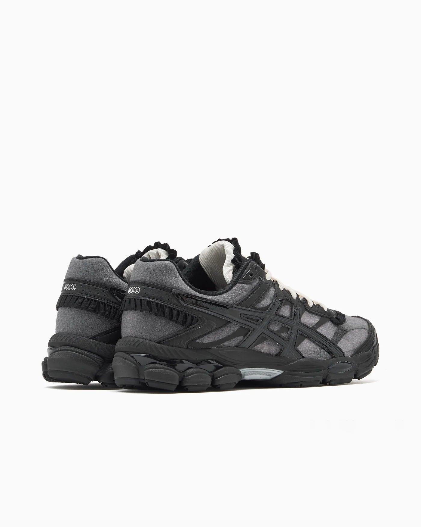 ASICS Gel Cumulus 16 Griff Black White