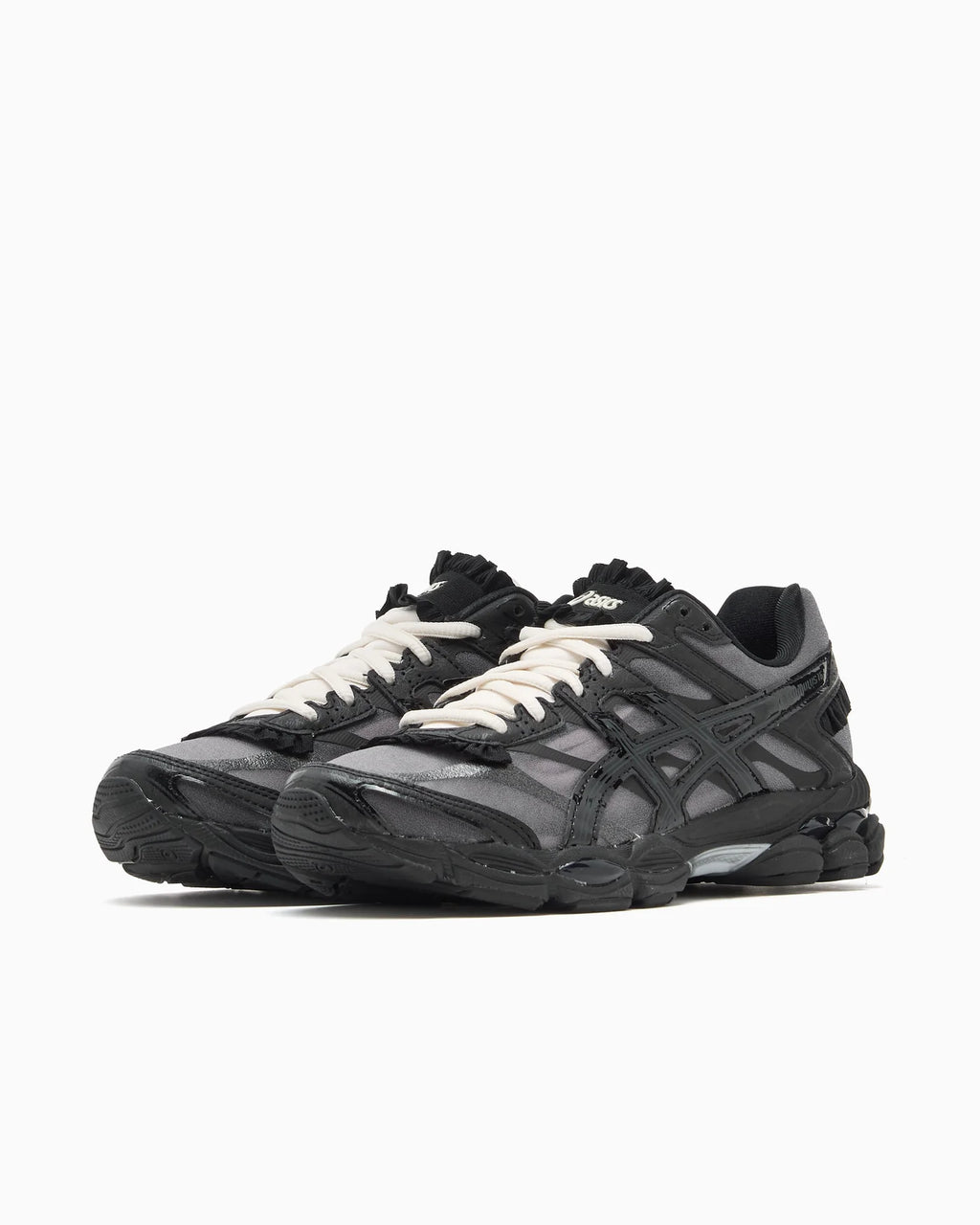 ASICS Gel Cumulus 16 Griff Black White