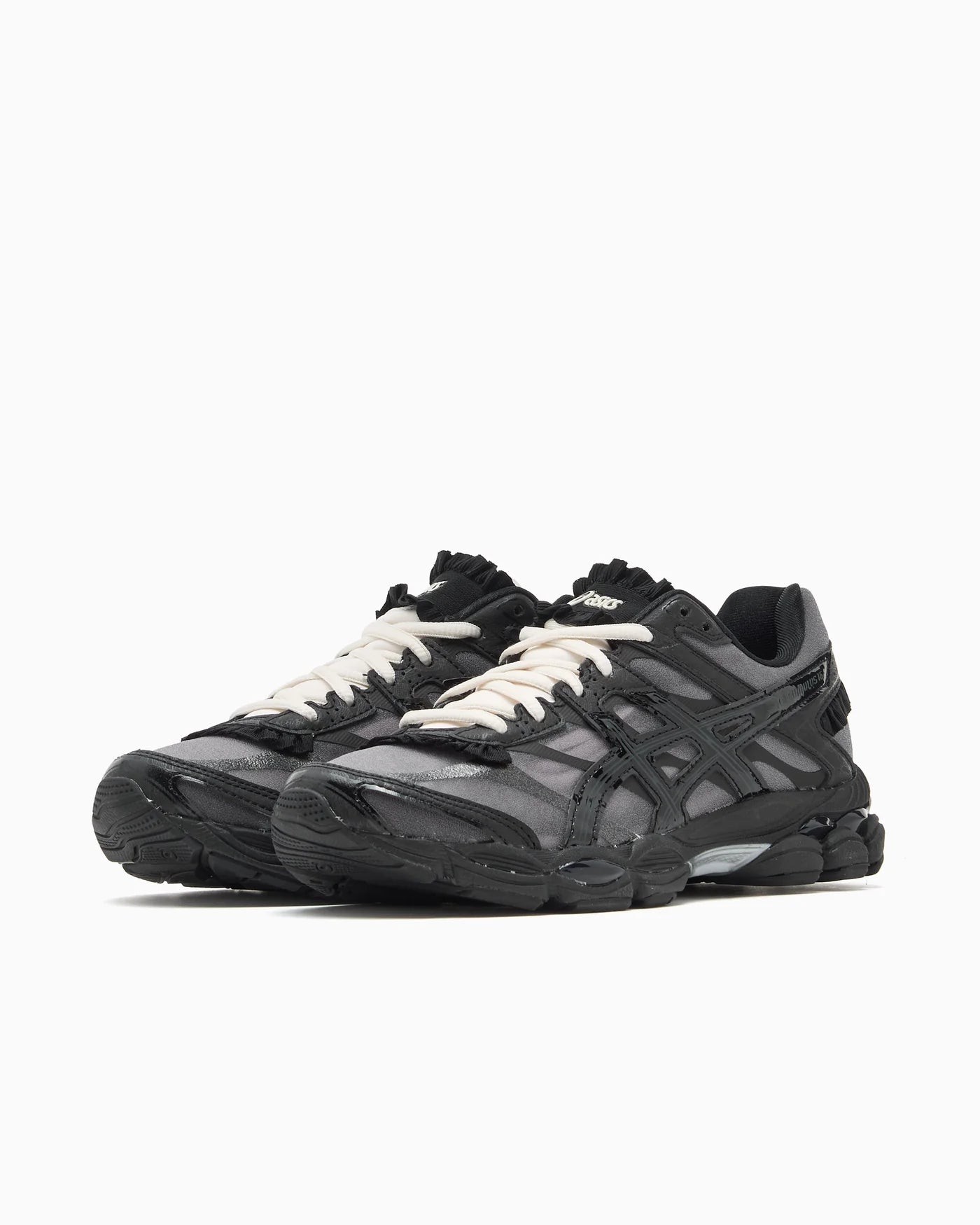 ASICS Gel Cumulus 16 Griff Black White
