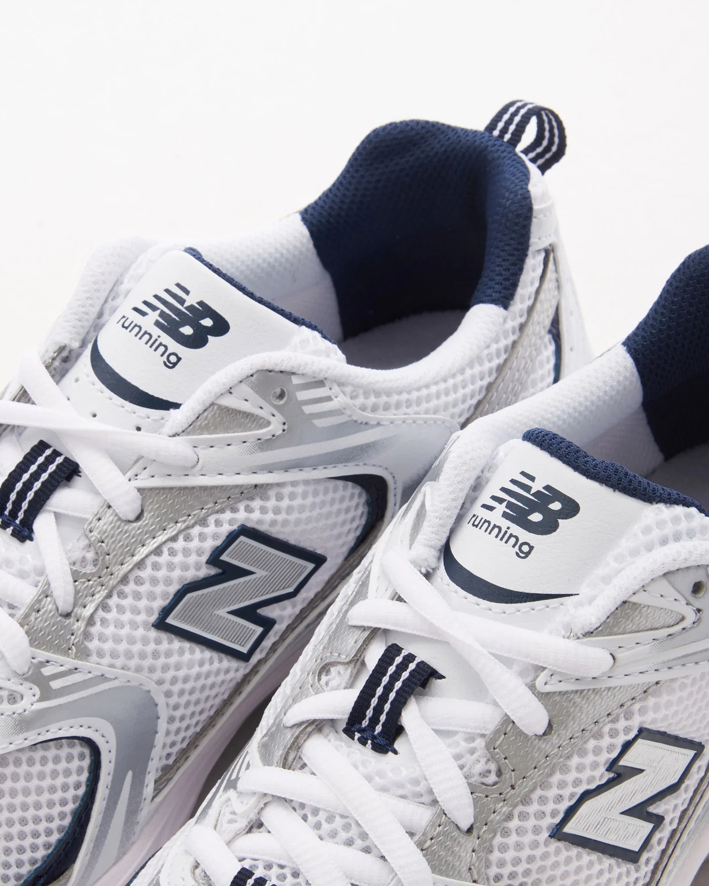 New Balance 530 White Silver Navy