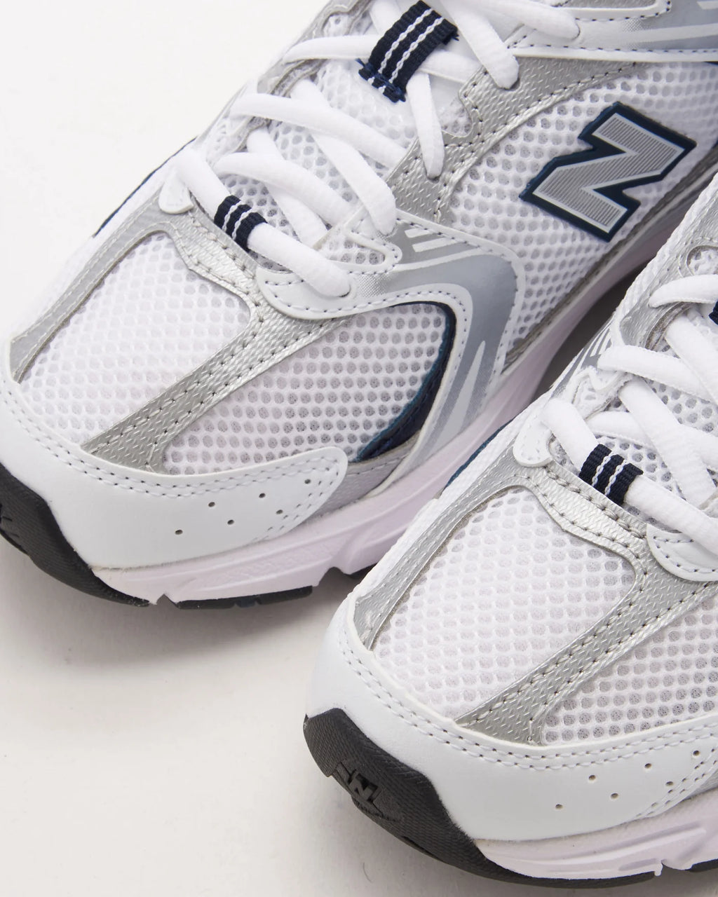 New Balance 530 White Silver Navy