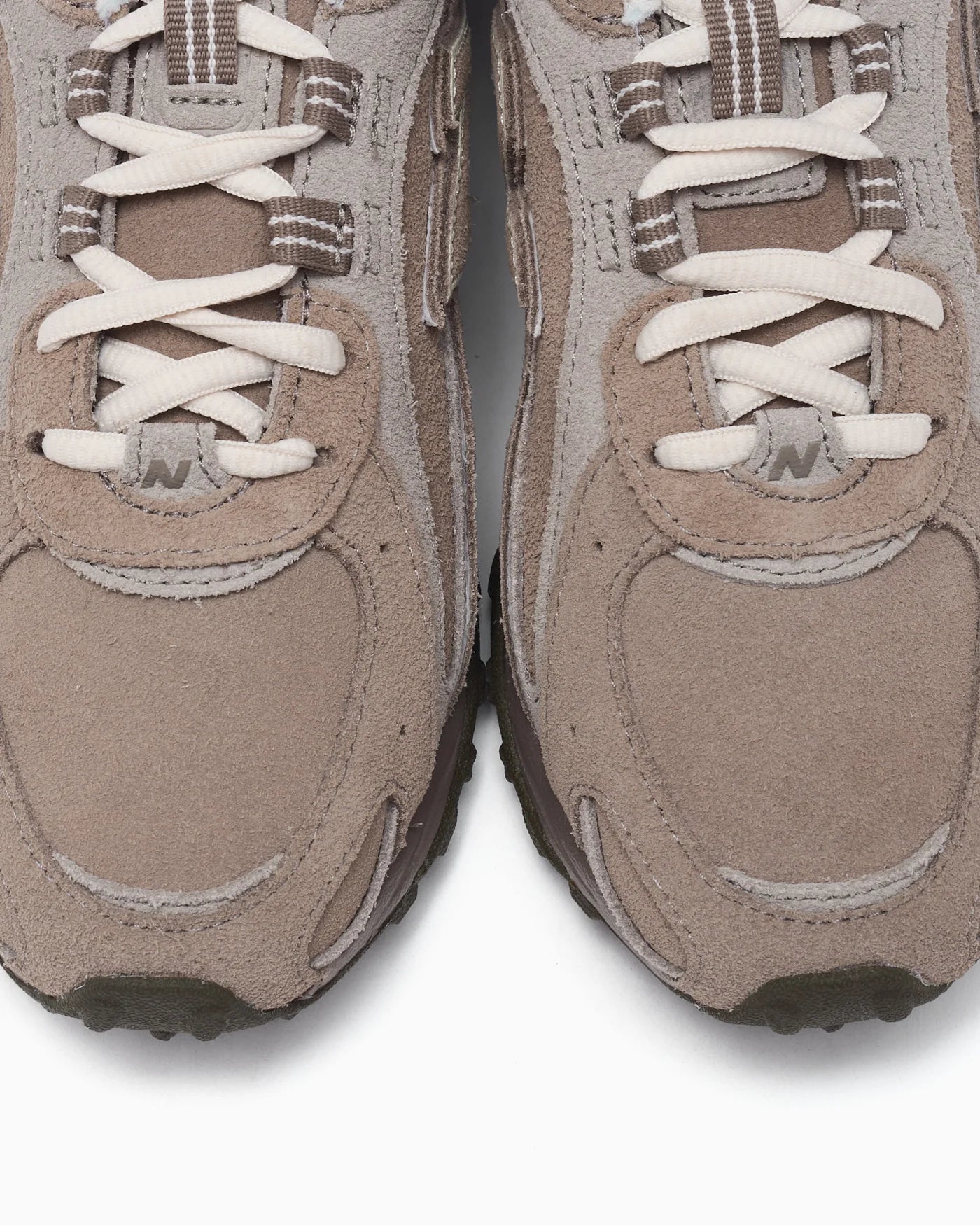 New Balance 204L Mushroom Arid Stone