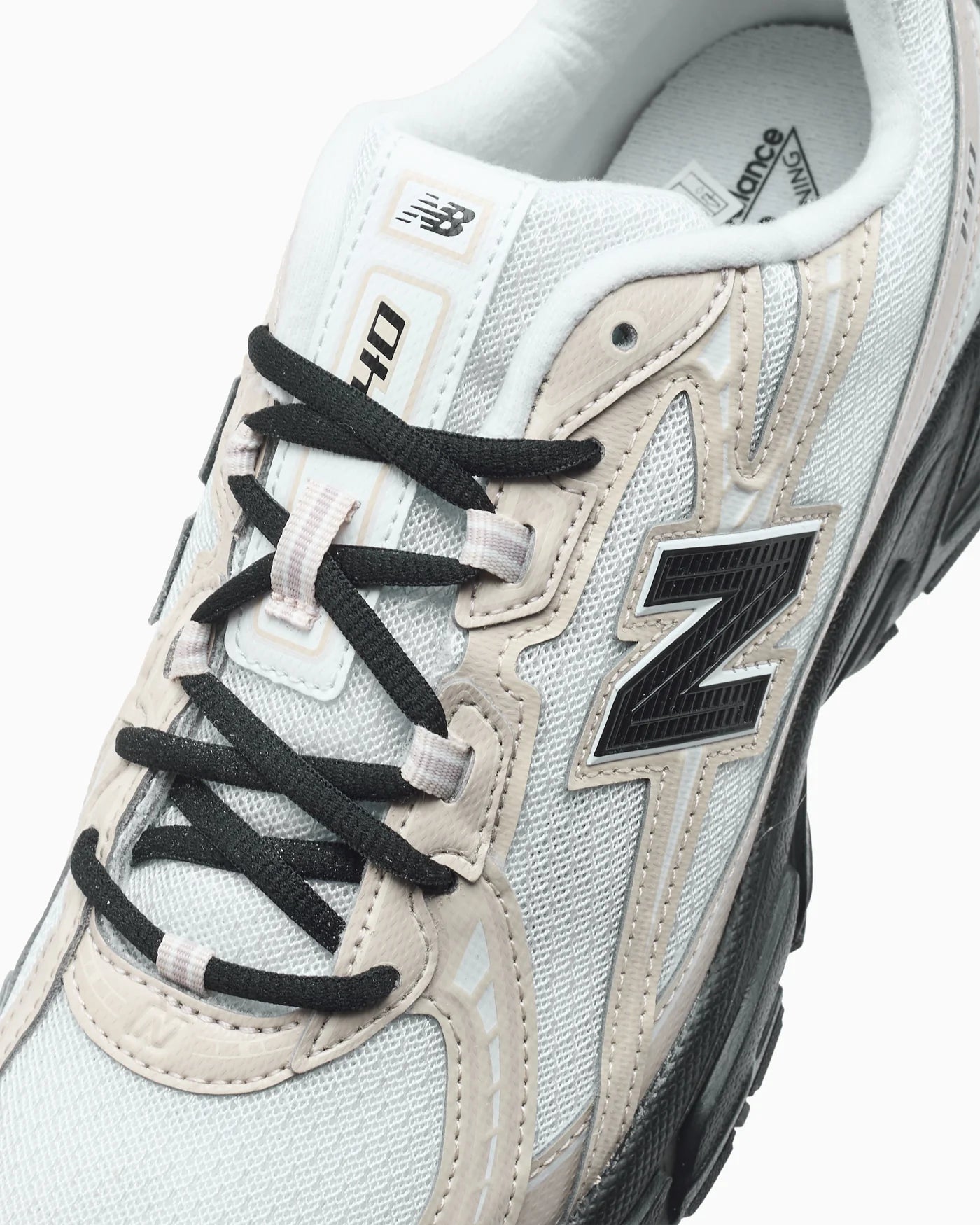 New Balance 740 Timberwolf White