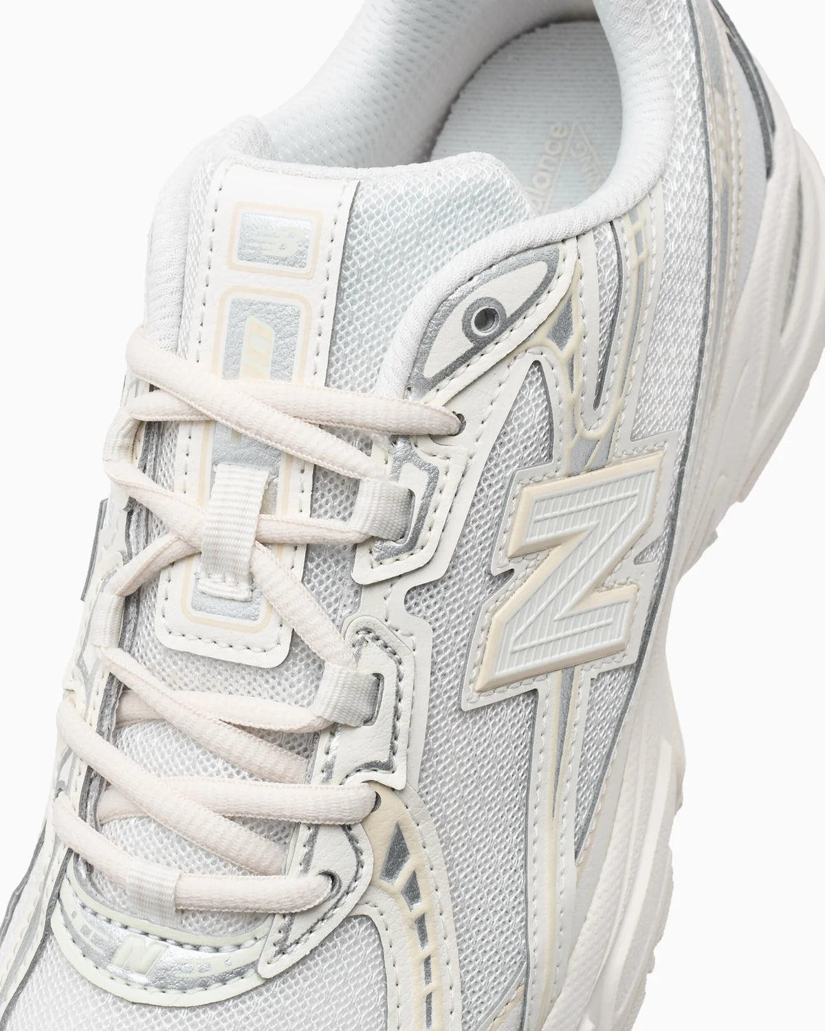 New Balance 740 Sea Salt Angora