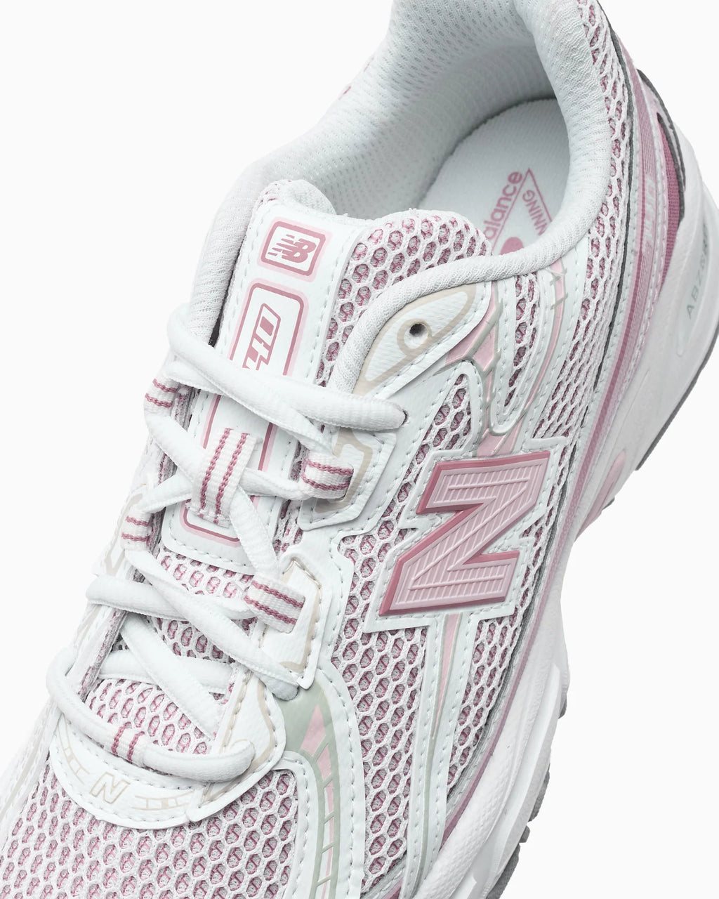 New Balance 740 Rosewood