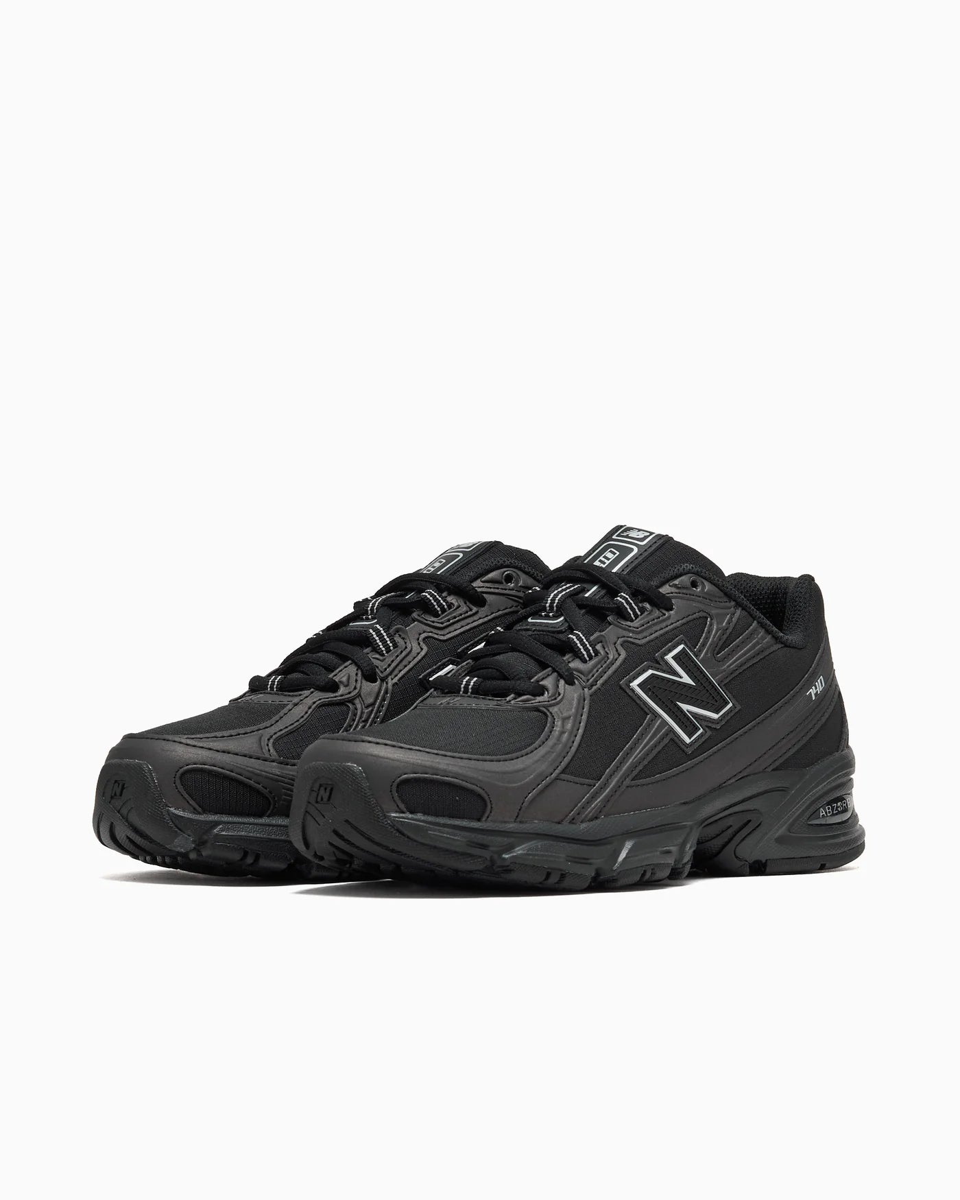 New Balance 740 Black Silver Metallic