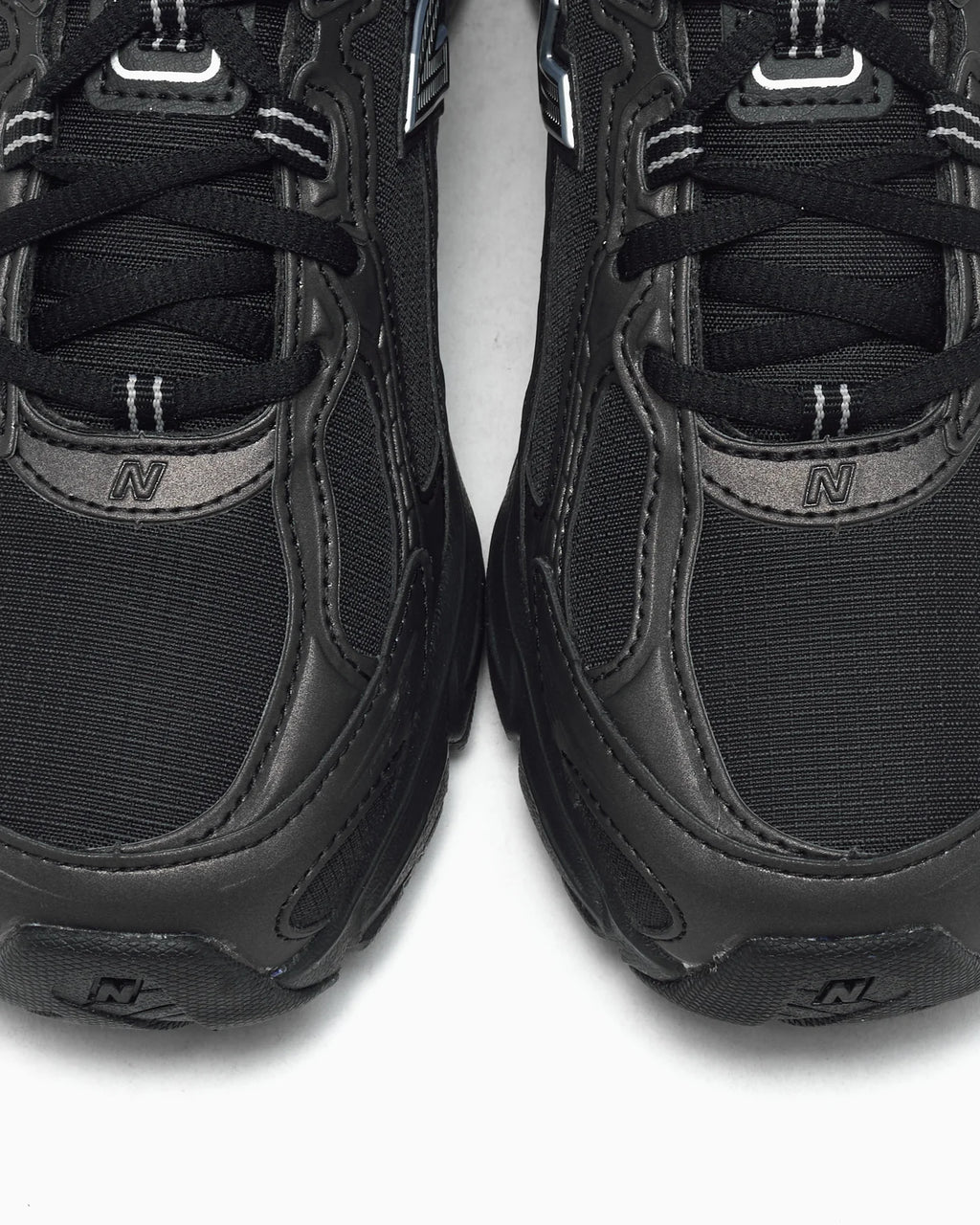 New Balance 740 Black Silver Metallic