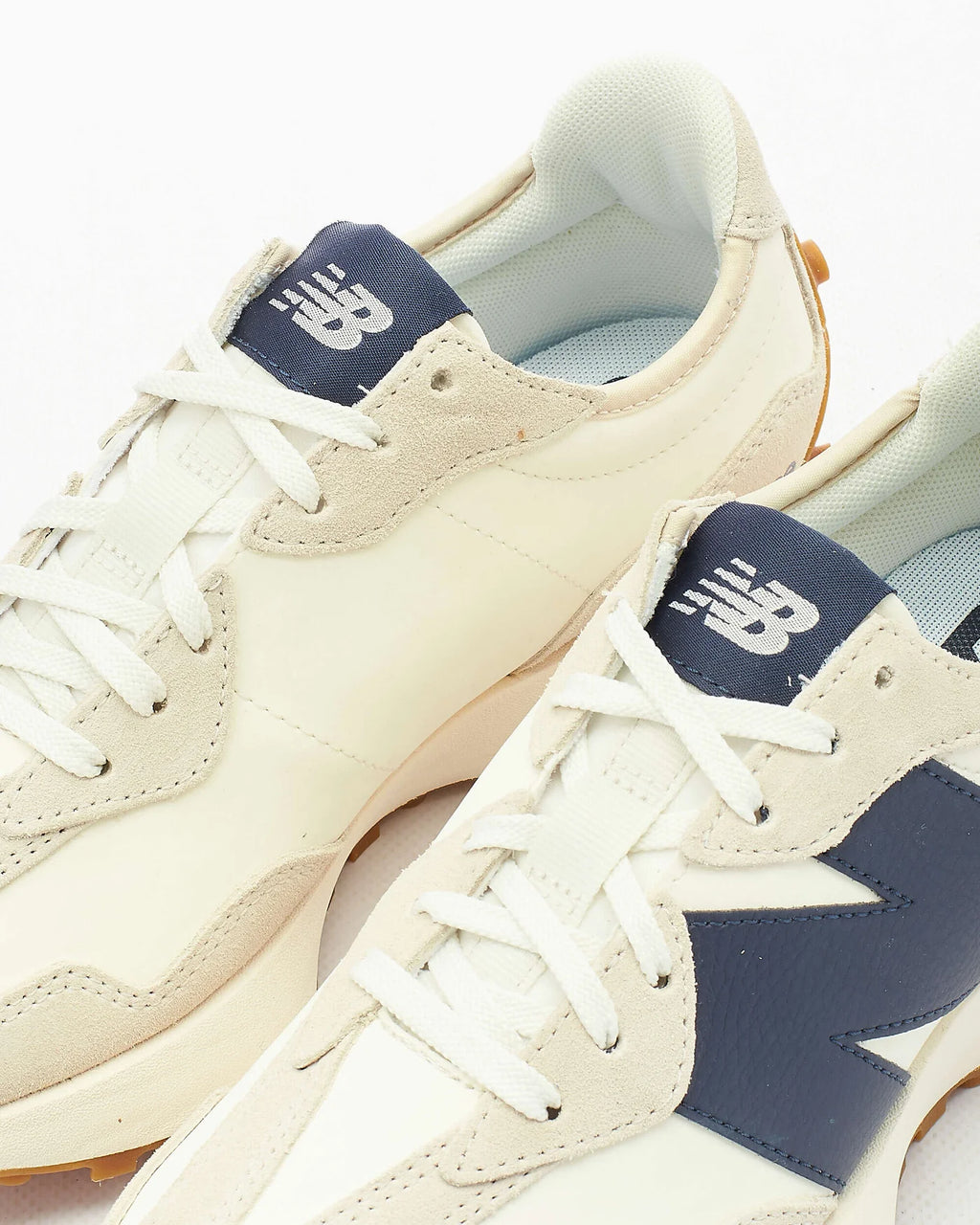 New Balance 327 Moonbeam Outerspace (Women's)