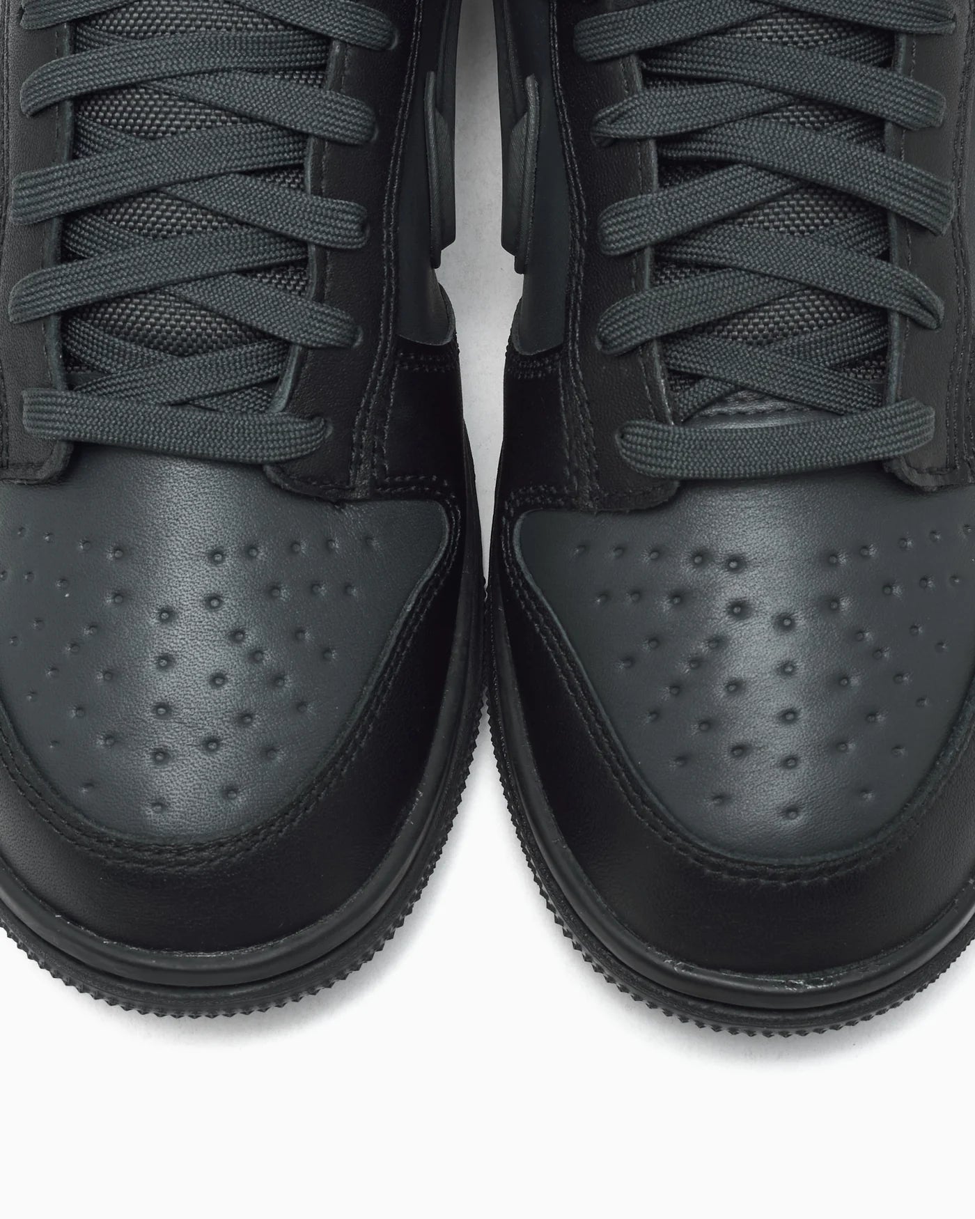 Nike Dunk Low Gore-Tex Triple Black
