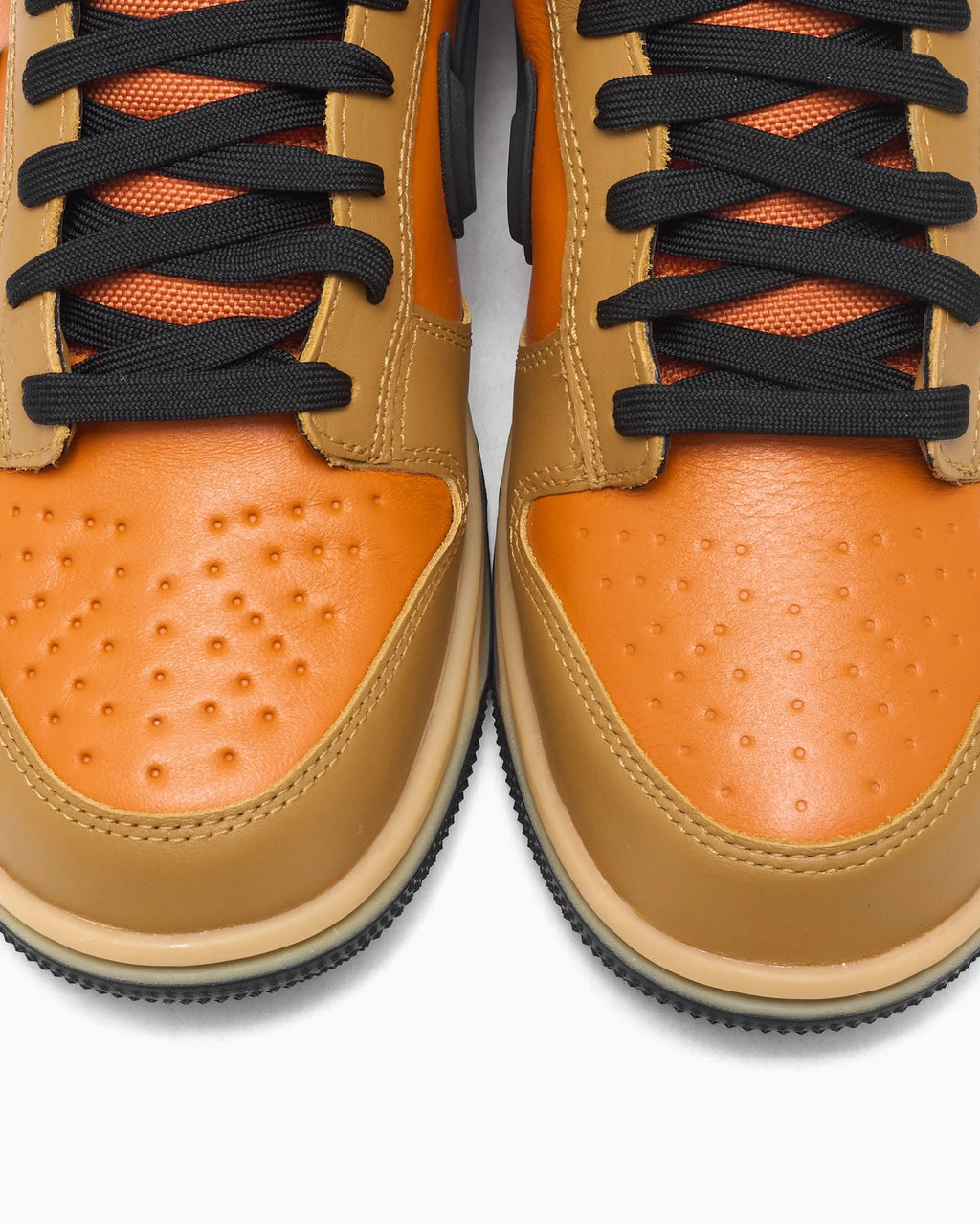 Nike Dunk Low Gore-Tex Trigo Cerámico
