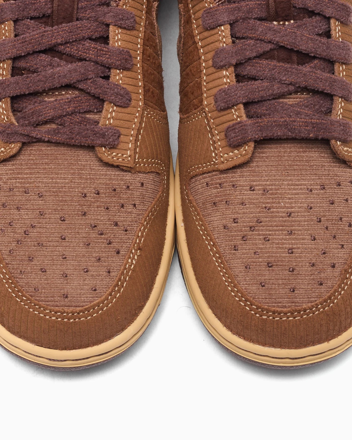 Nike Dunk Low Retro Premium Light British Tan Corduroy