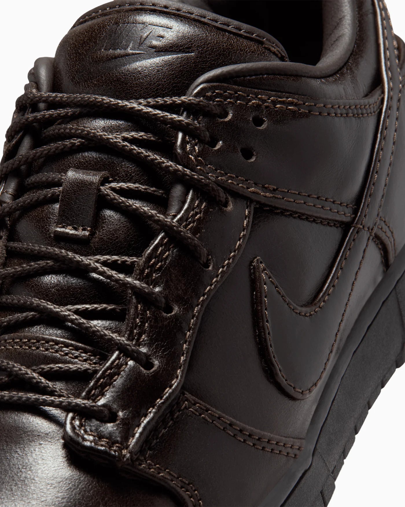 Nike Dunk Low Retro Premium Classic Brown Black