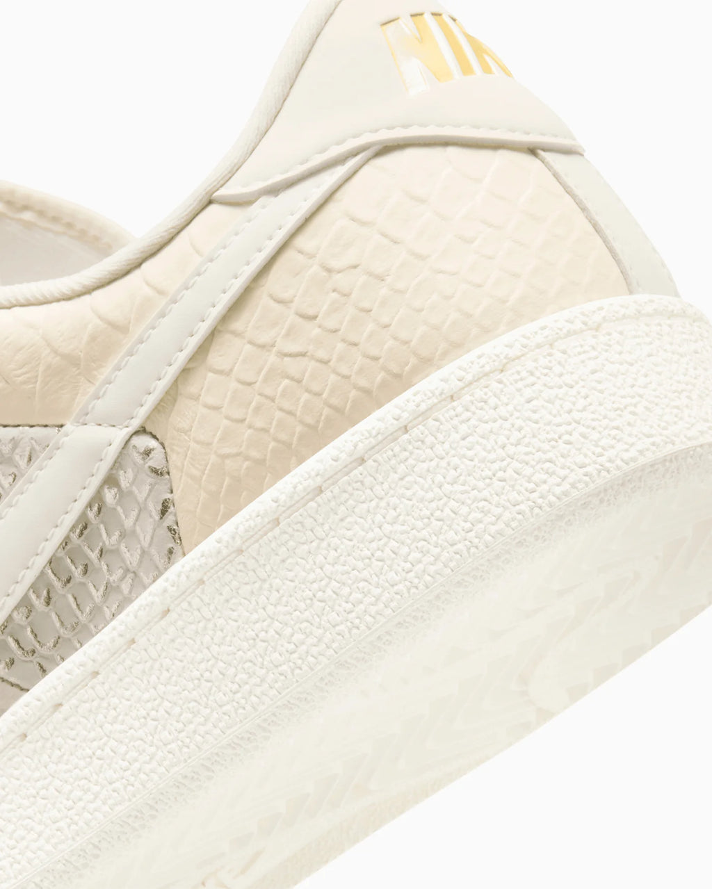 Nike Tennis Classic CS PRM WTCH BND Pale Ivory