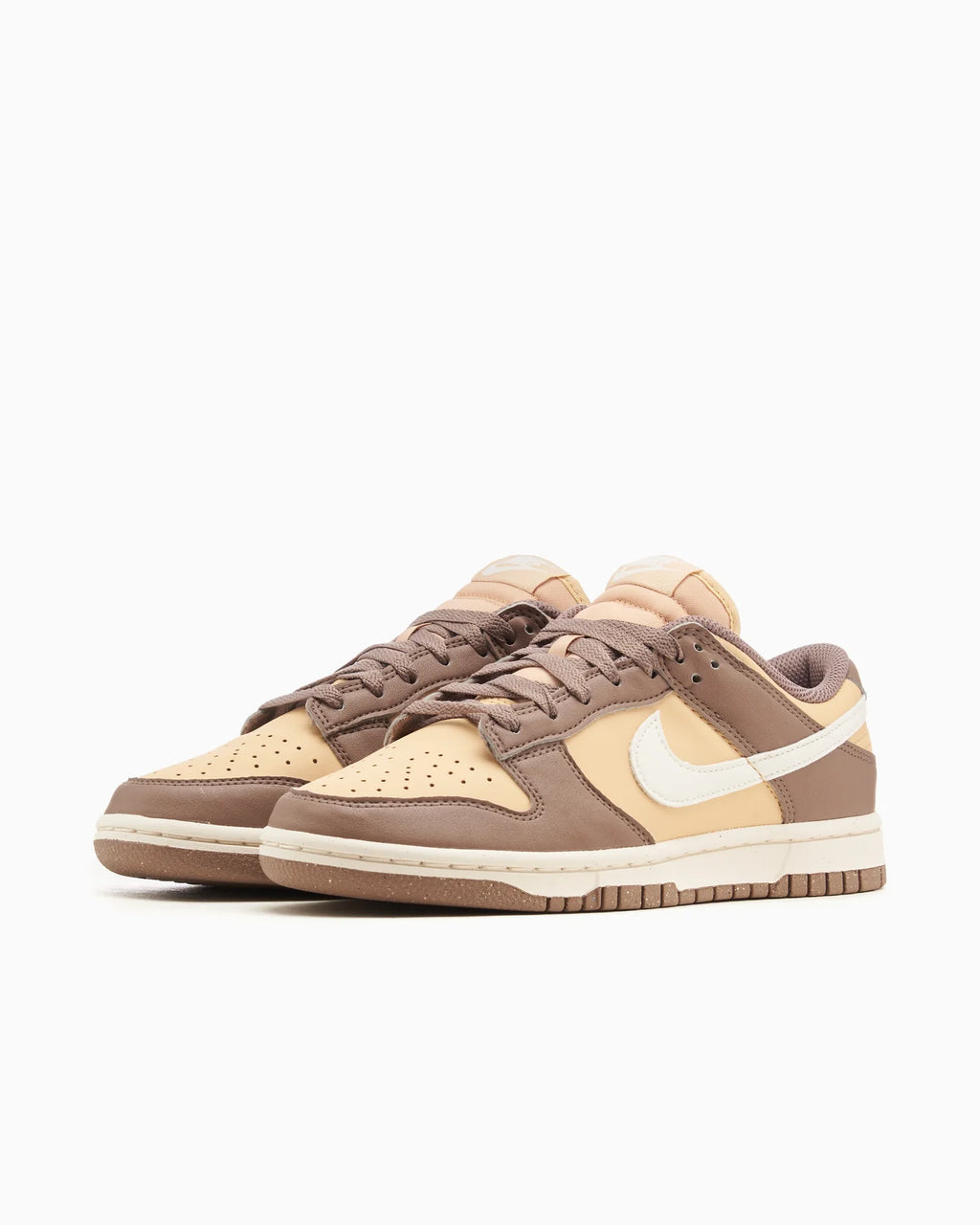Nike Dunk Low Next Nature Mink Brown Sesame (para mujer)