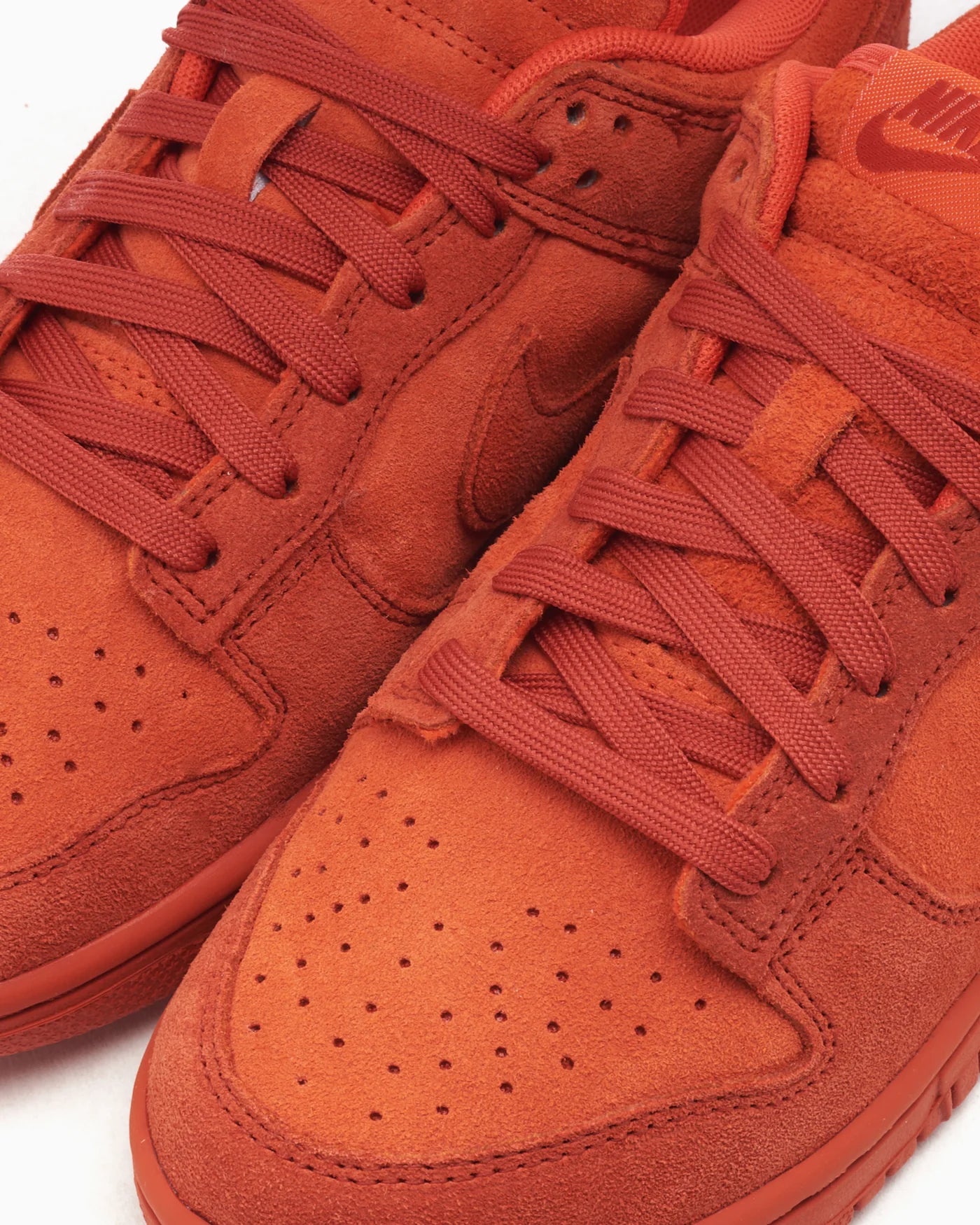 Nike Dunk Low SE Valley Of Fire (para mujer)