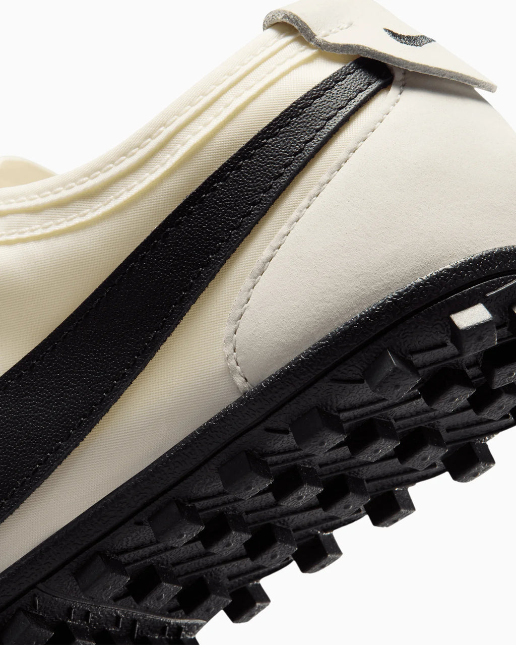 Nike Moon Shoe Soft Pearl Black Feminino