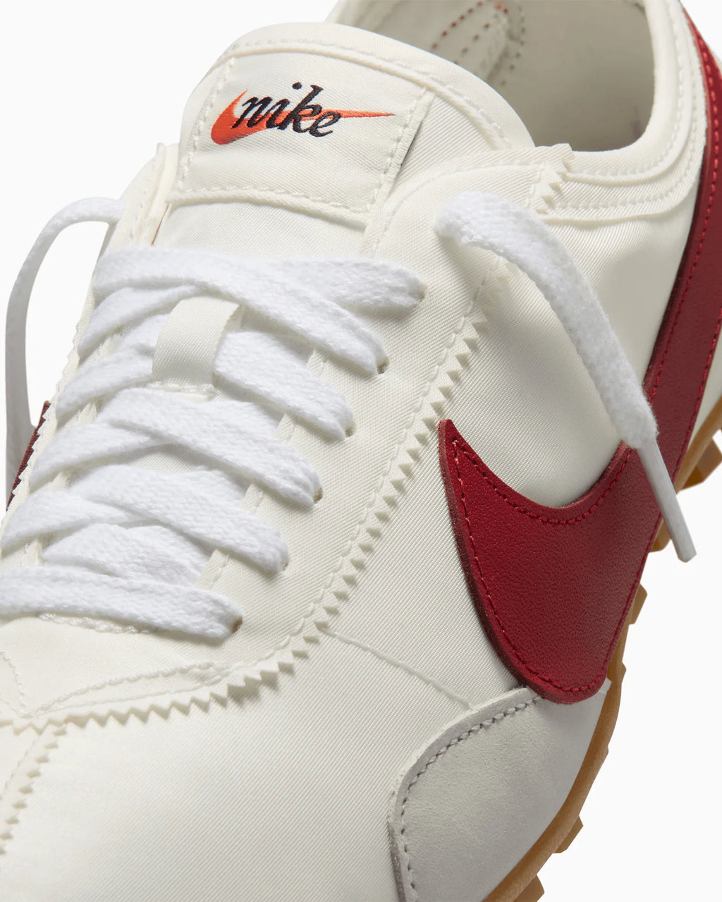 Nike Moon Shoe Summit White Crimson Gum (Women's)