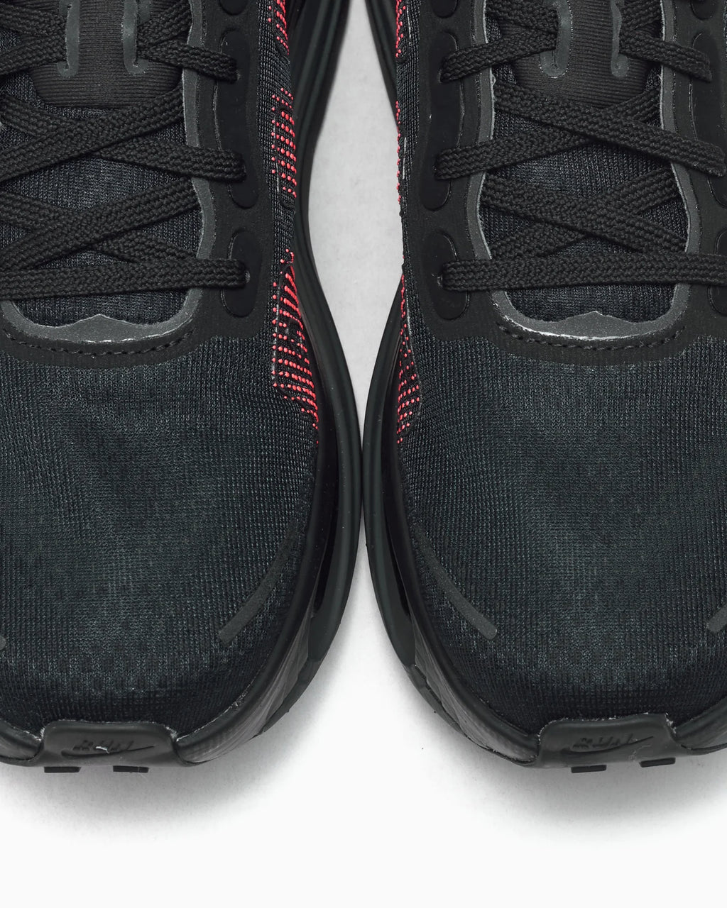 Nike Vomero Premium Black Sapphire Rose