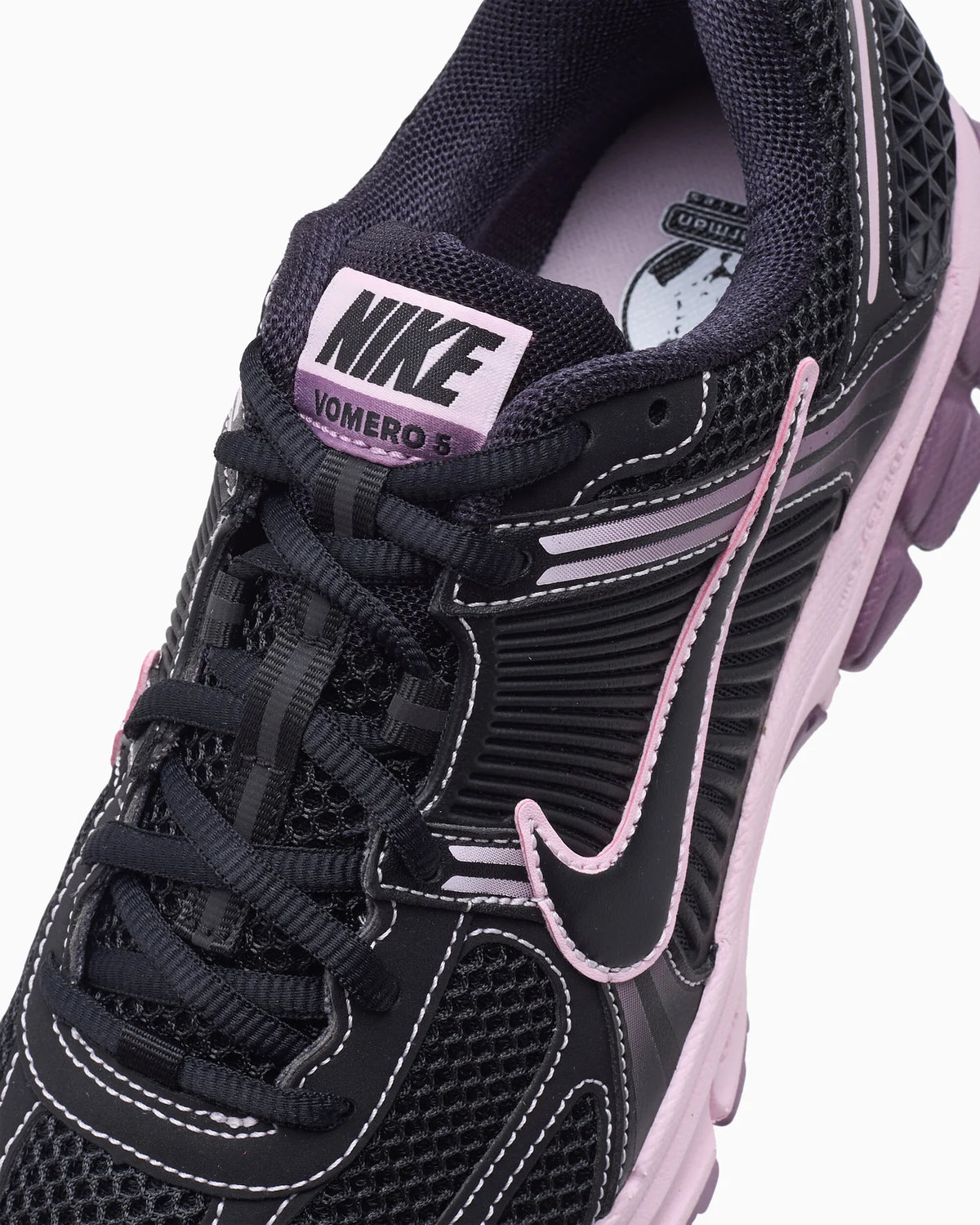 Nike Women's Zoom Vomero 5