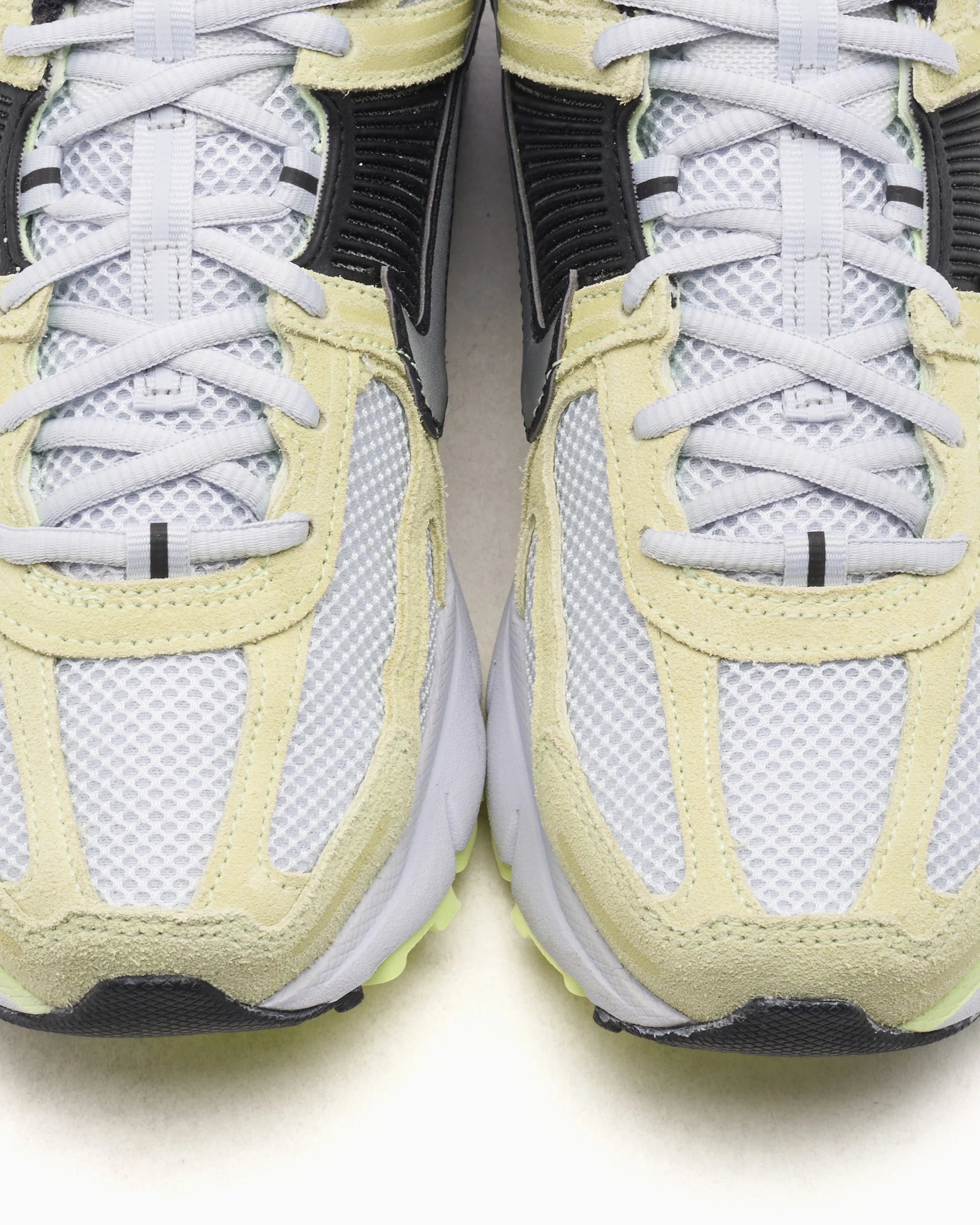 Nike Zoom Vomero 5 Barely Volt