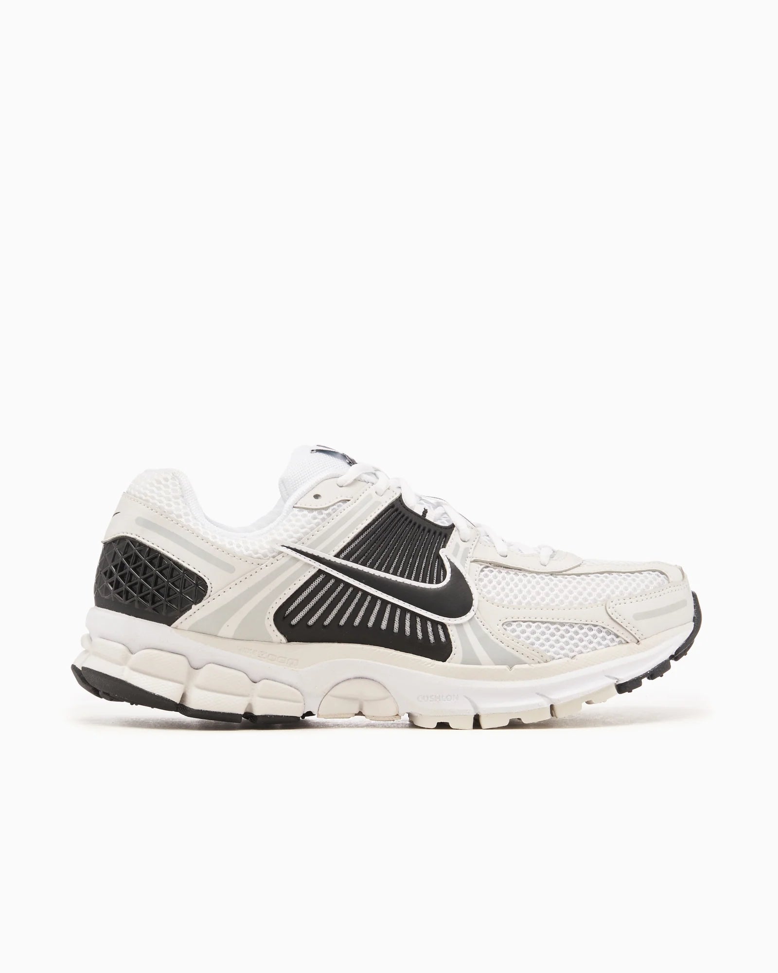 Nike Zoom Vomero 5 White Black