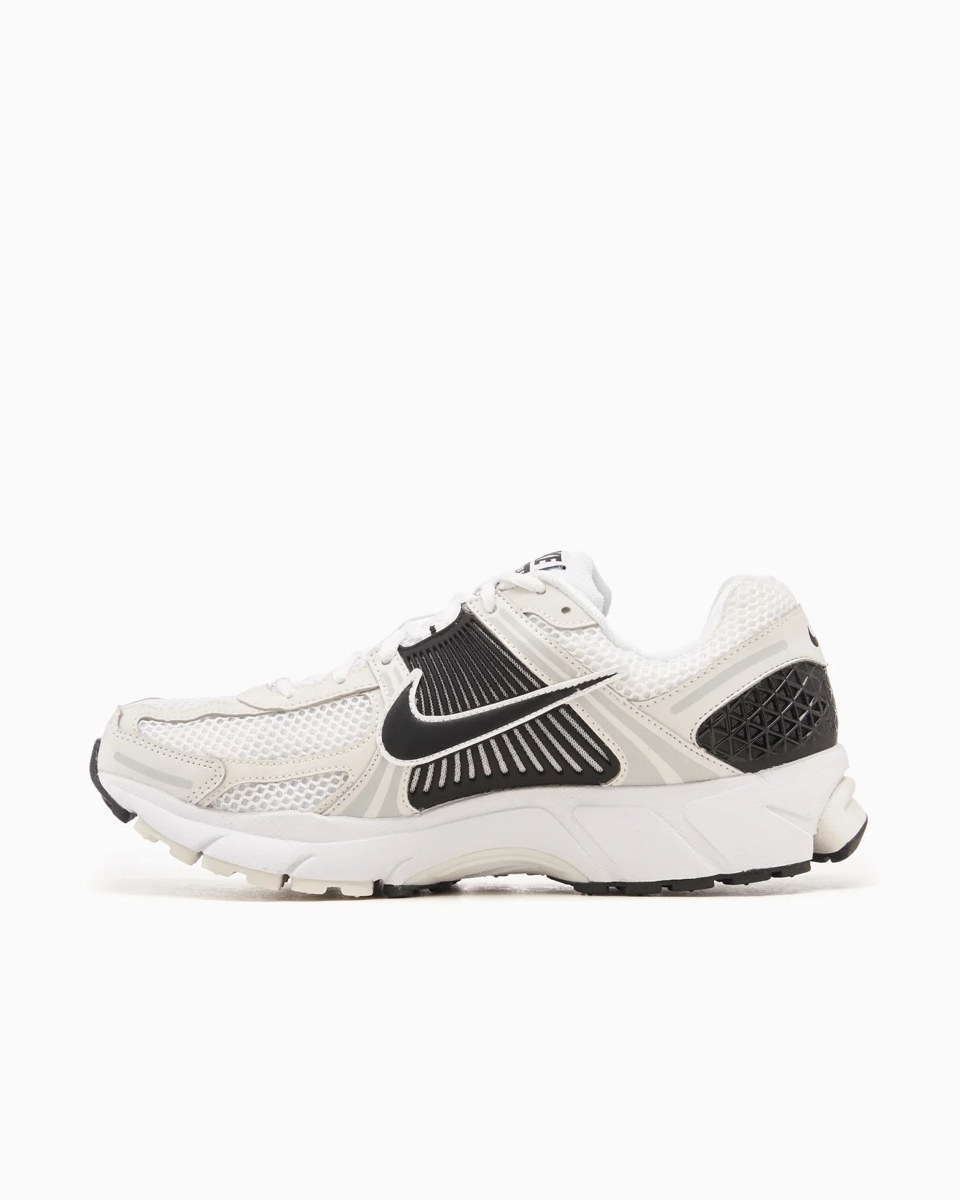 Nike Zoom Vomero 5 White Black