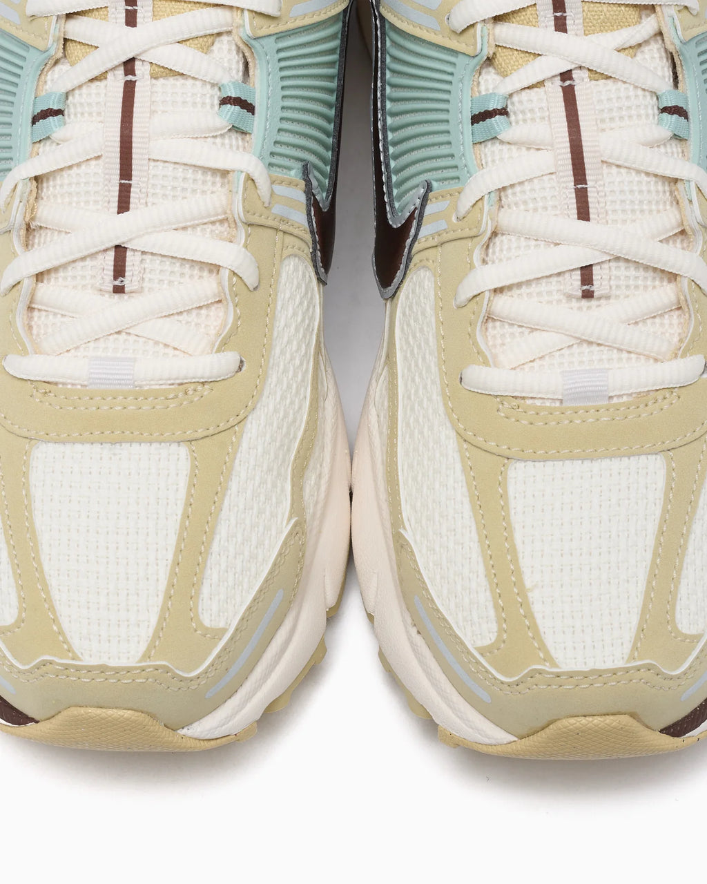 Nike Zoom Vomero 5 Team Gold Seafoam