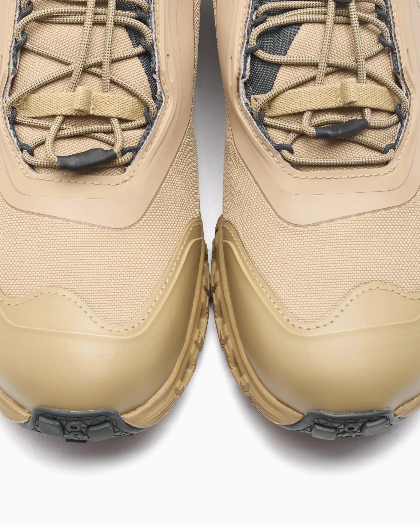 On Running Cloud 6 Geo Waterproof Chai