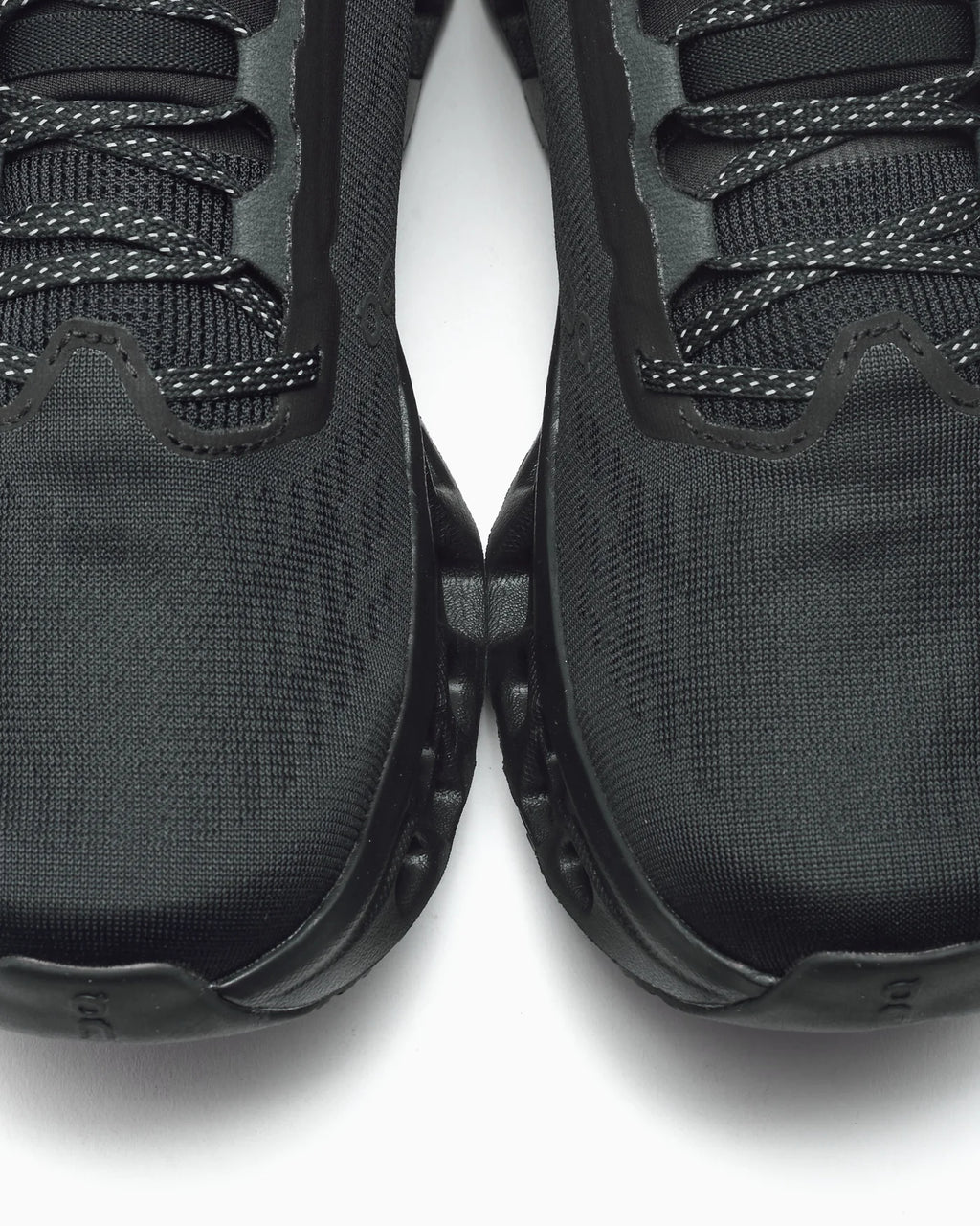 On Running Cloudmonster 3 Black