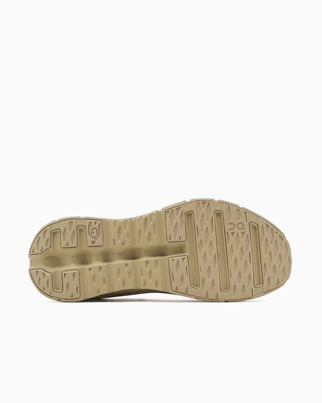 On Running Cloudtilt Moon Zendaya Invierno Kasha