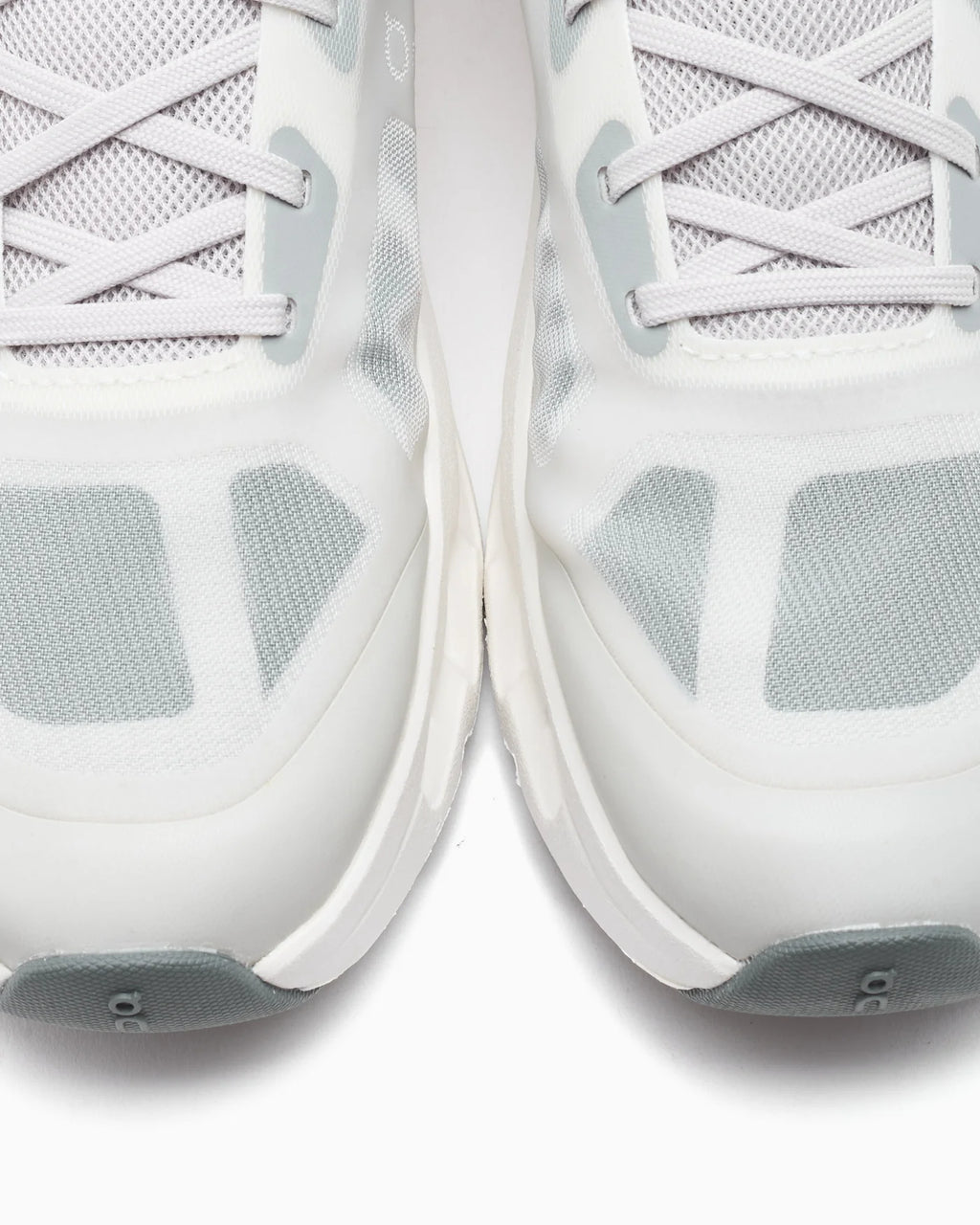 On Running Cloudtilt Remix Silver Ivory (Women's)