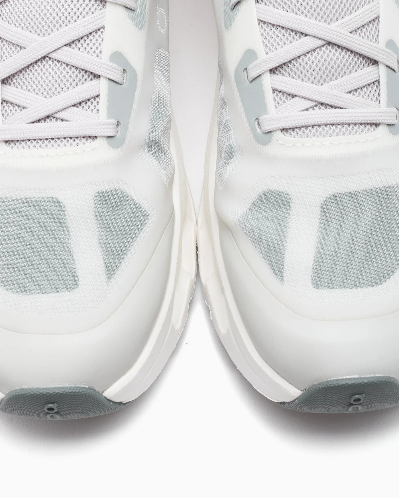 On Running Cloudtilt Remix Silver Ivory (Women's)