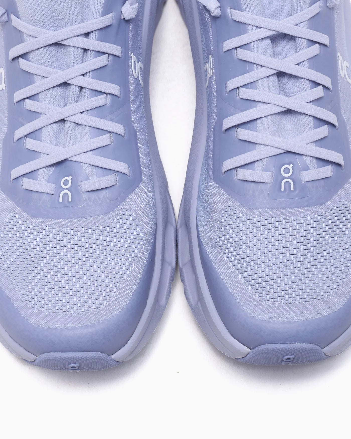 On Running Cloudtilt Moon Zendaya Nimbus (Women's)