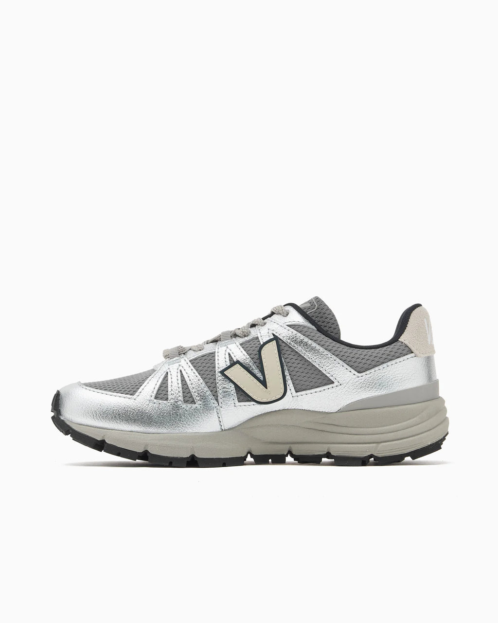 Veja Salar Vibram