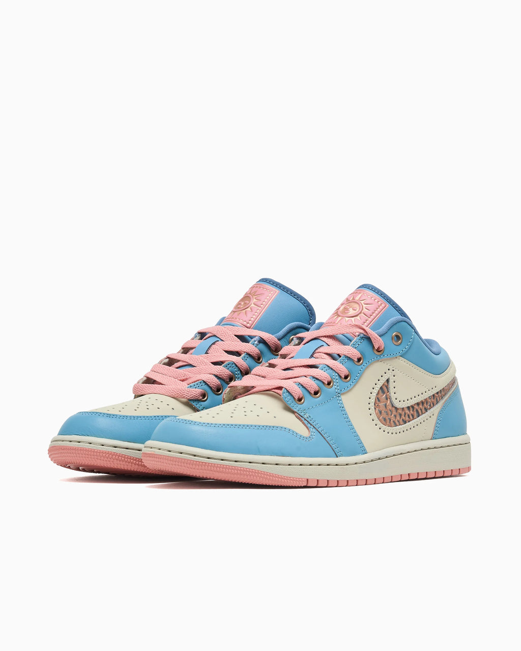 Air Jordan 1 Low Somos Eternos