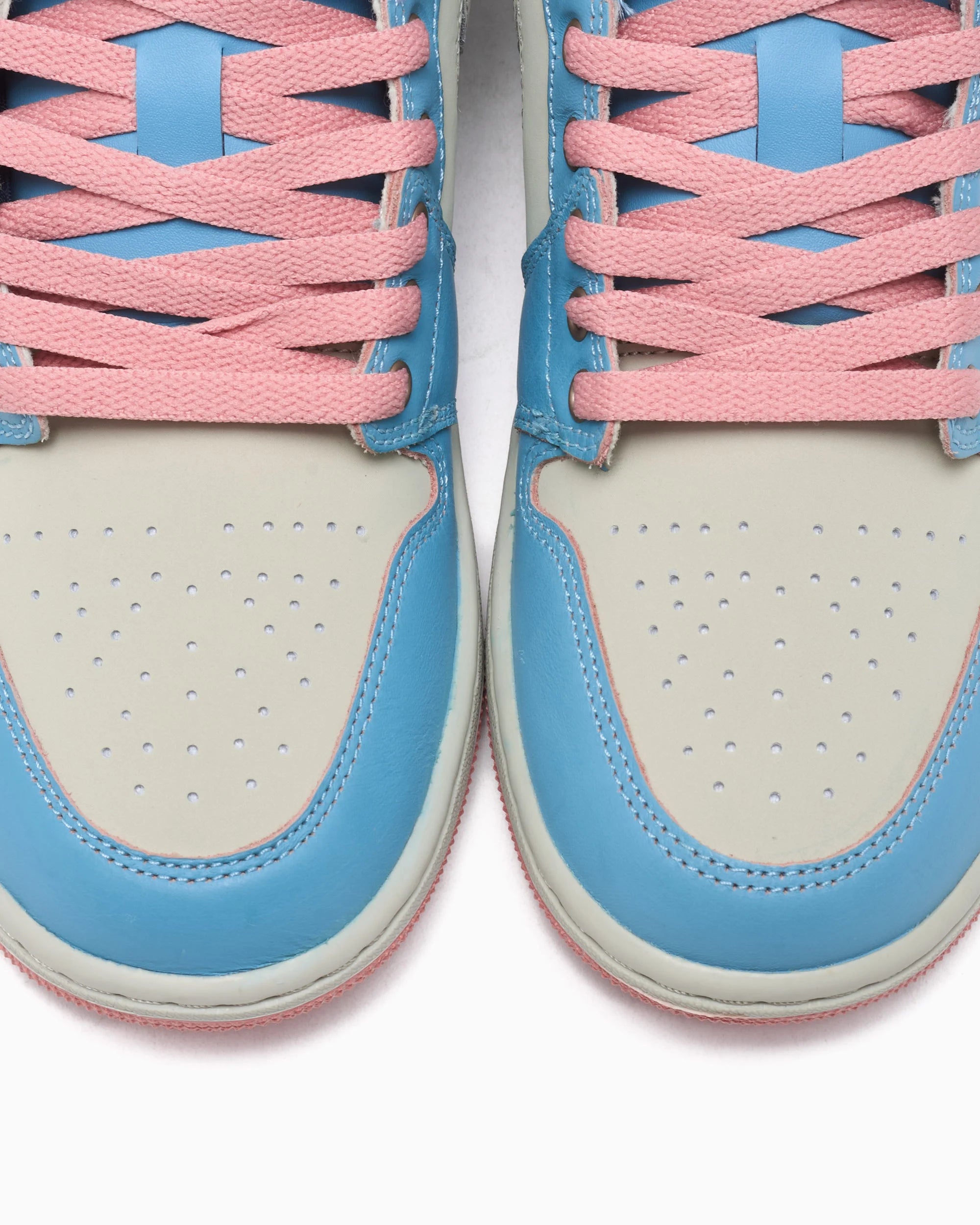 Air Jordan 1 Low Somos Eternos